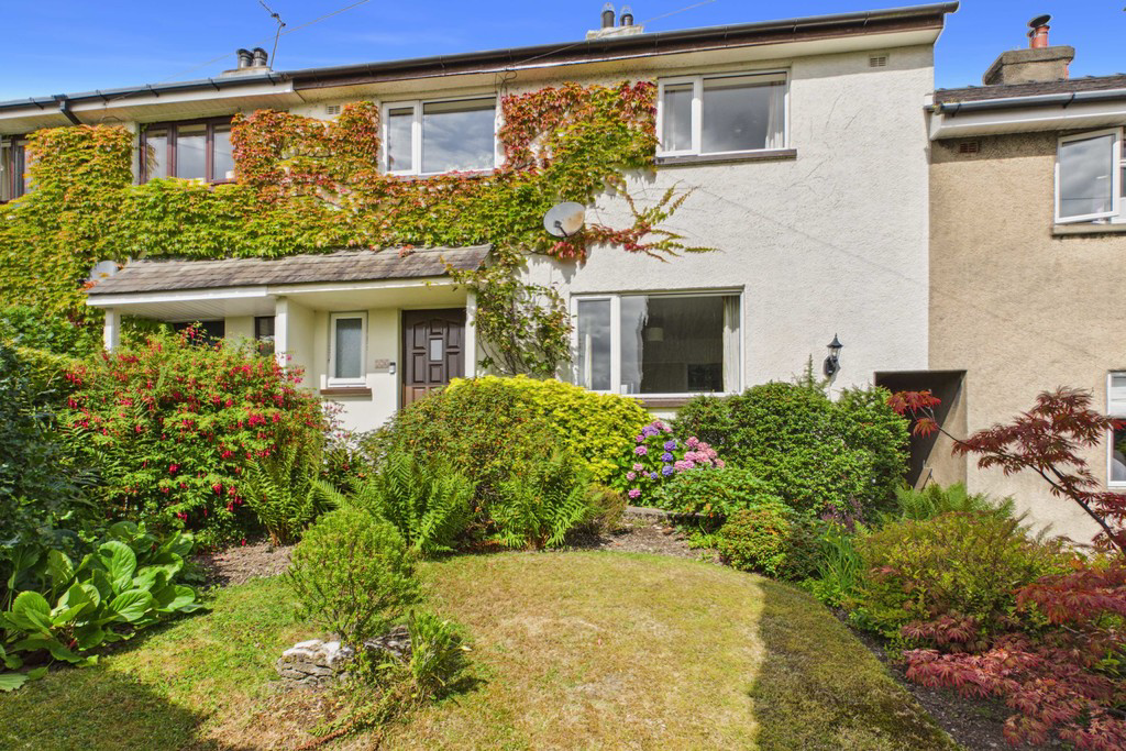 13 Lingarth, Lindale, Grange-over-Sands, Cumbria, LA11 6LA