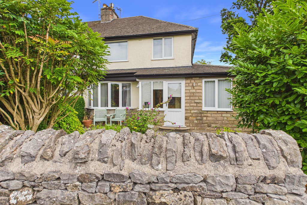 3 Harling Bank, Kirkby Lonsdale, LA6 2DJ