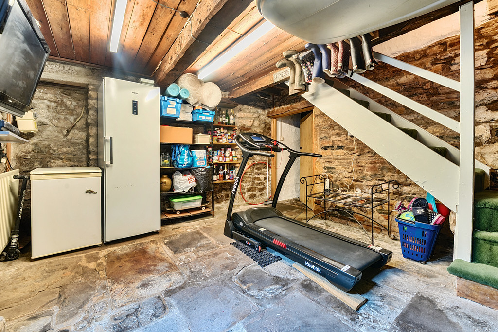 10 Swine Market, Kirkby Lonsdale, LA6 2FT, photo 9