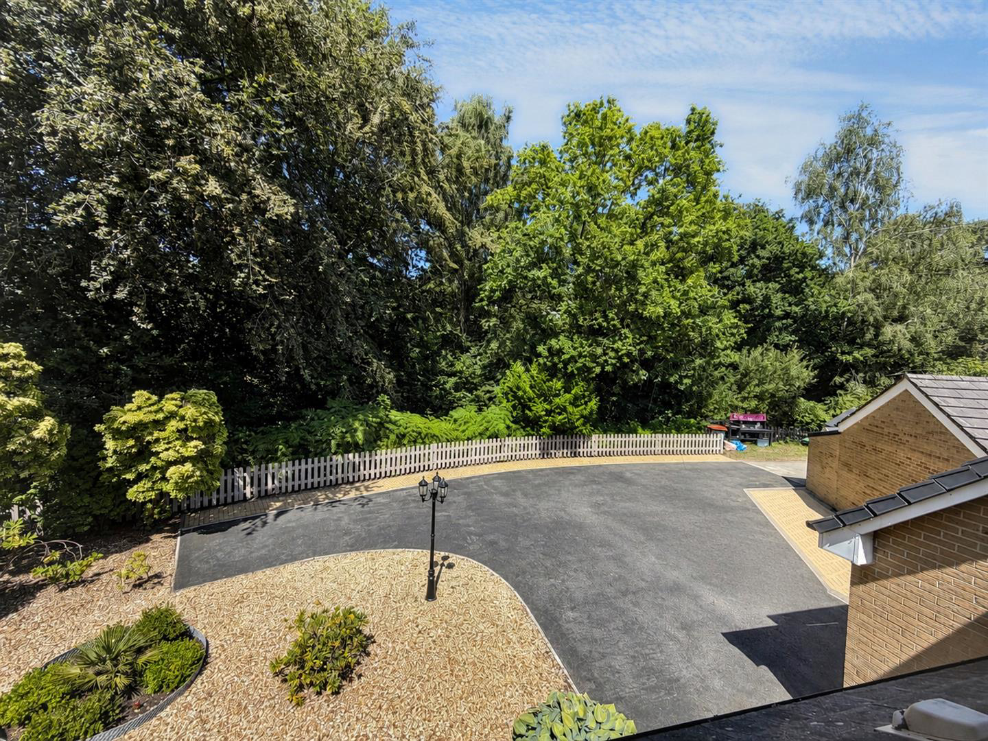 Dewberry Grove, Rogerstone, Newport, photo 4