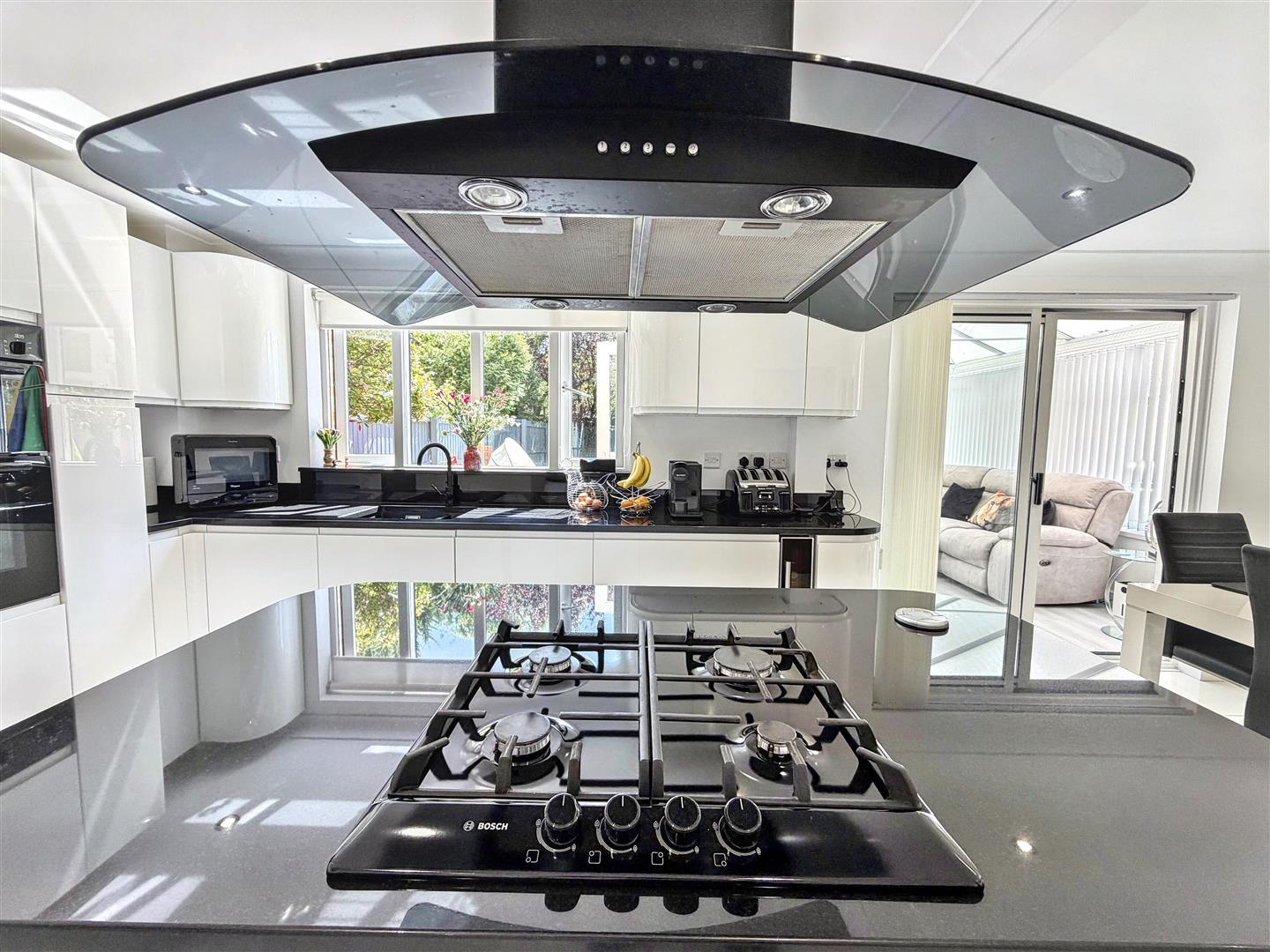 Dewberry Grove, Rogerstone, Newport, photo 8