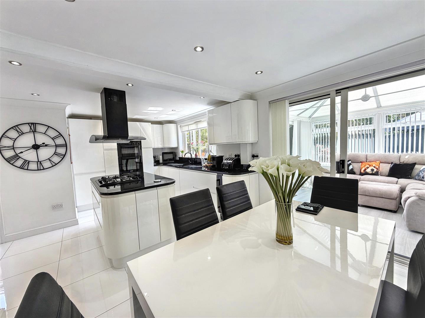 Dewberry Grove, Rogerstone, Newport, photo 2