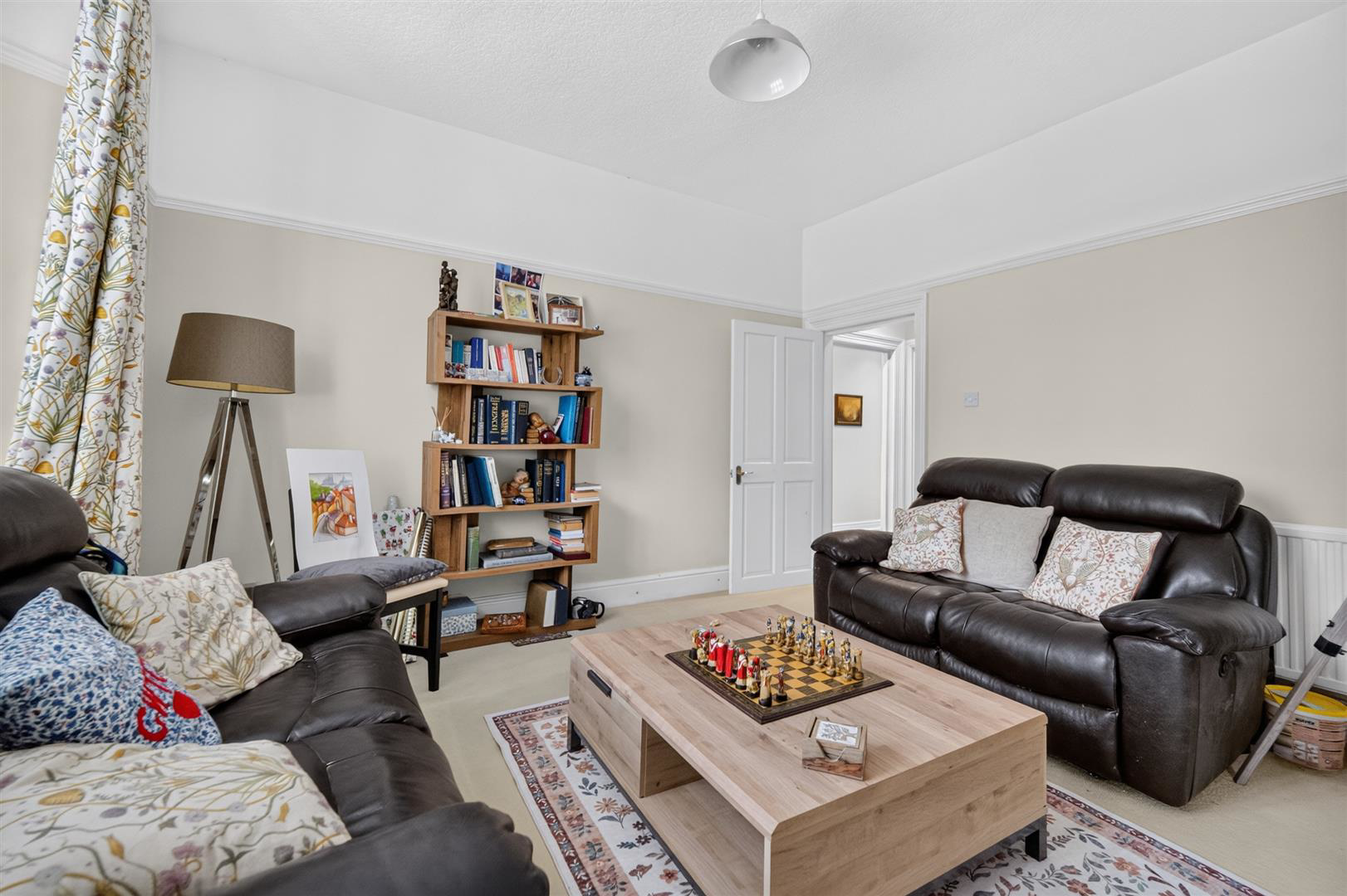 Stow Park Avenue, Newport, photo 11