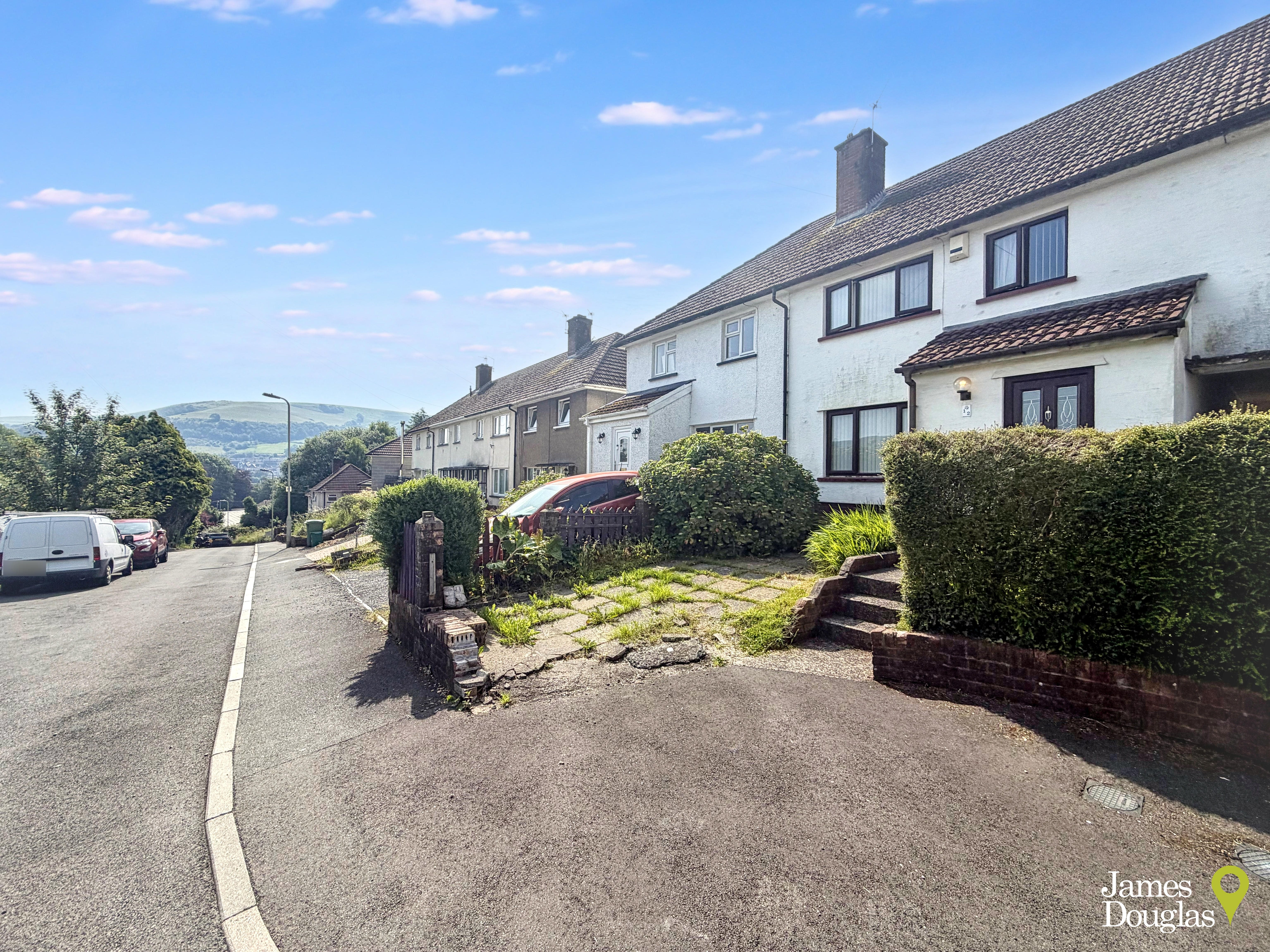 Greenmeadow Close, Glyncoch, Pontypridd, photo 2