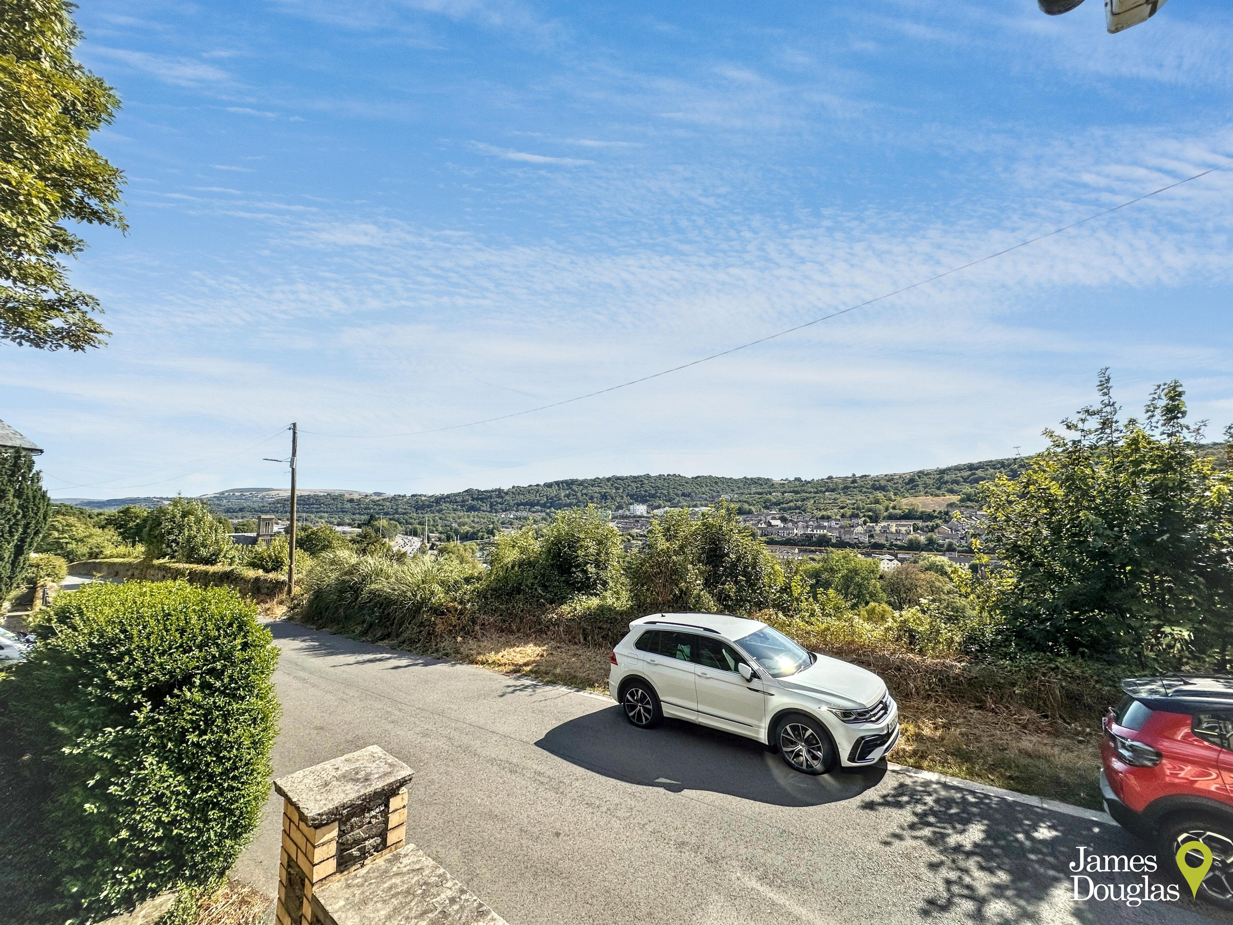 Graig Yr Helfa Road, Glyntaff, Pontypridd, photo 3