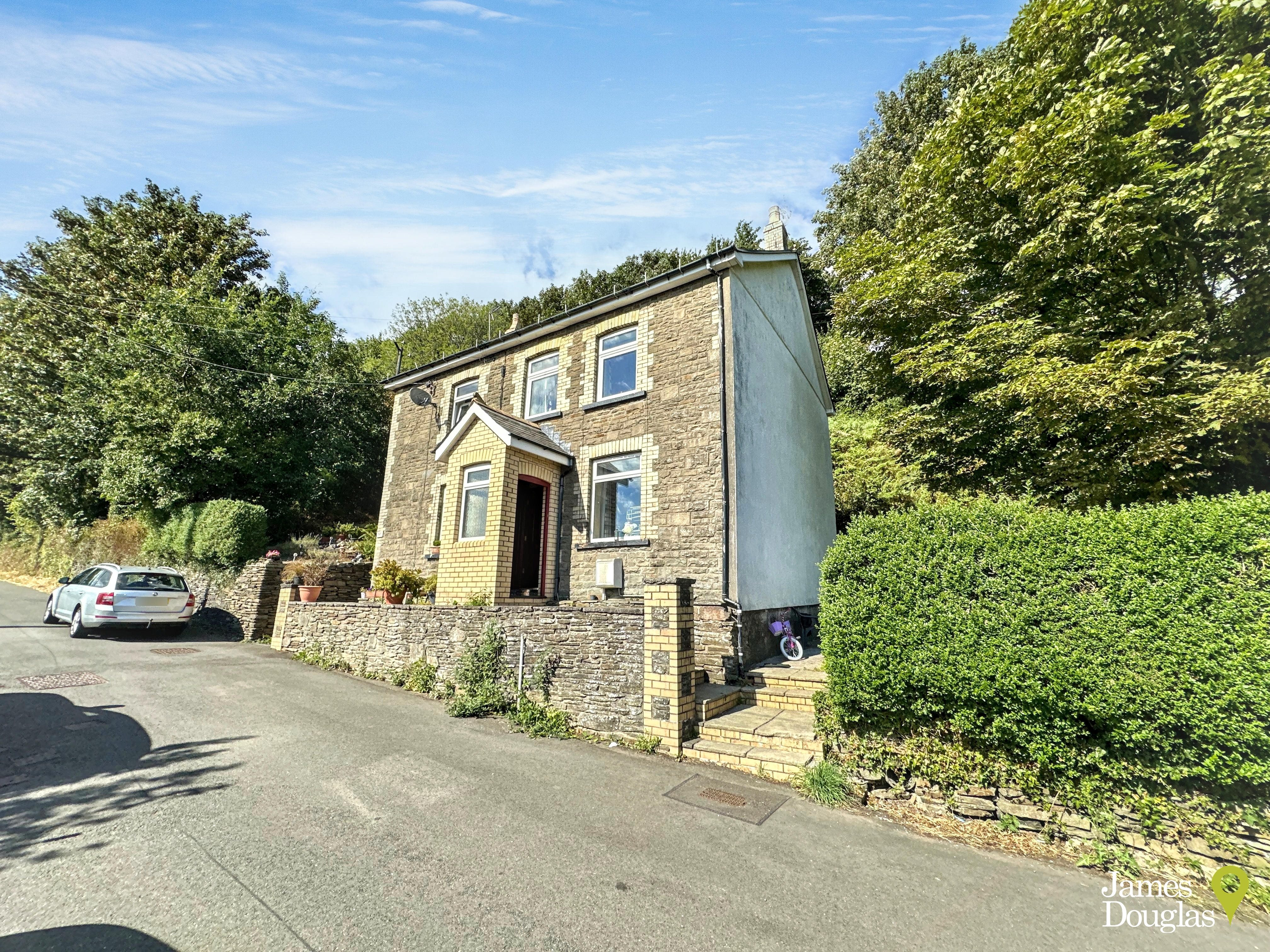 Graig Yr Helfa Road, Glyntaff, Pontypridd, photo 2