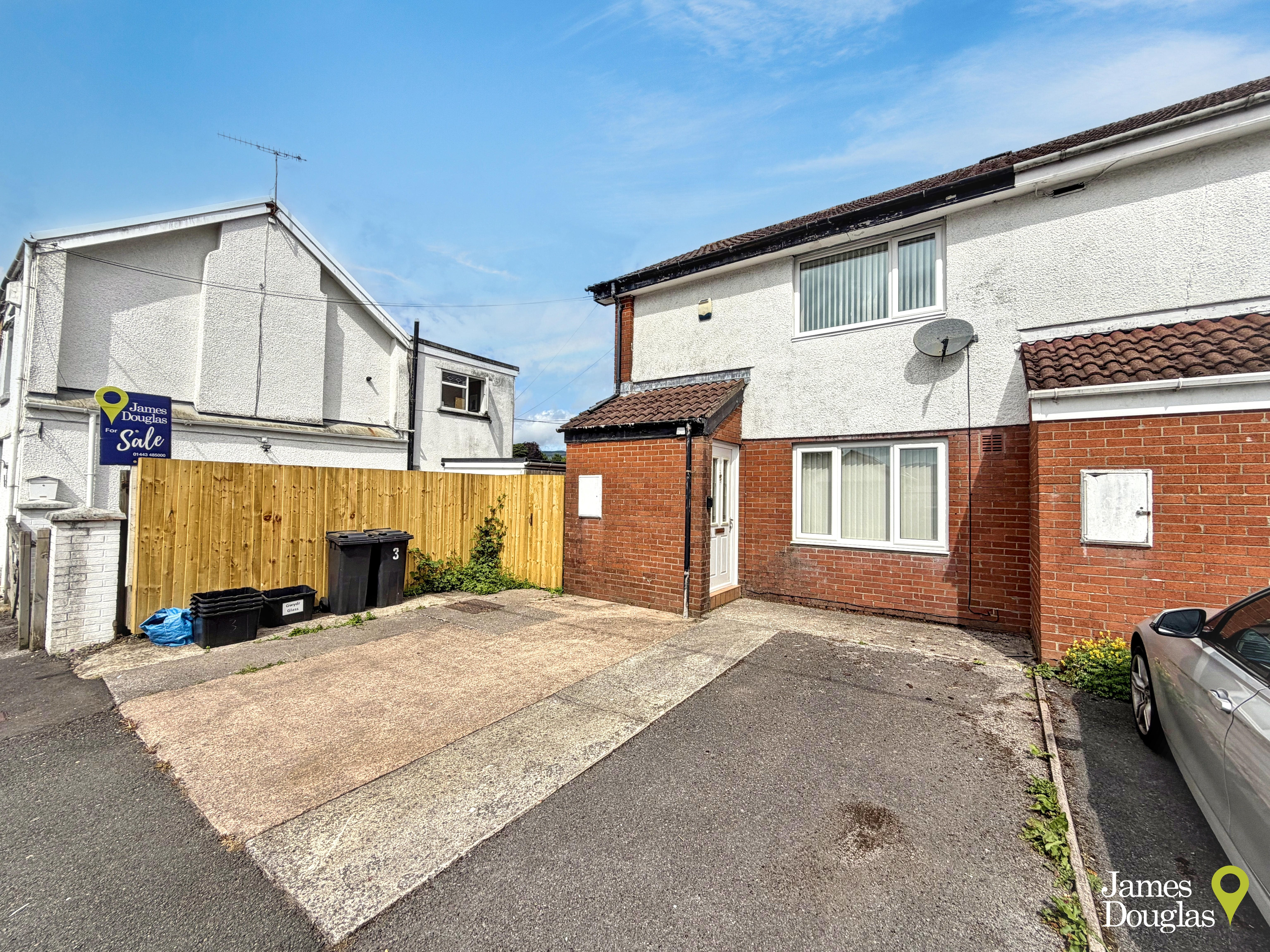 Castle Street, Pentrebach, Merthyr Tydfil, photo 2