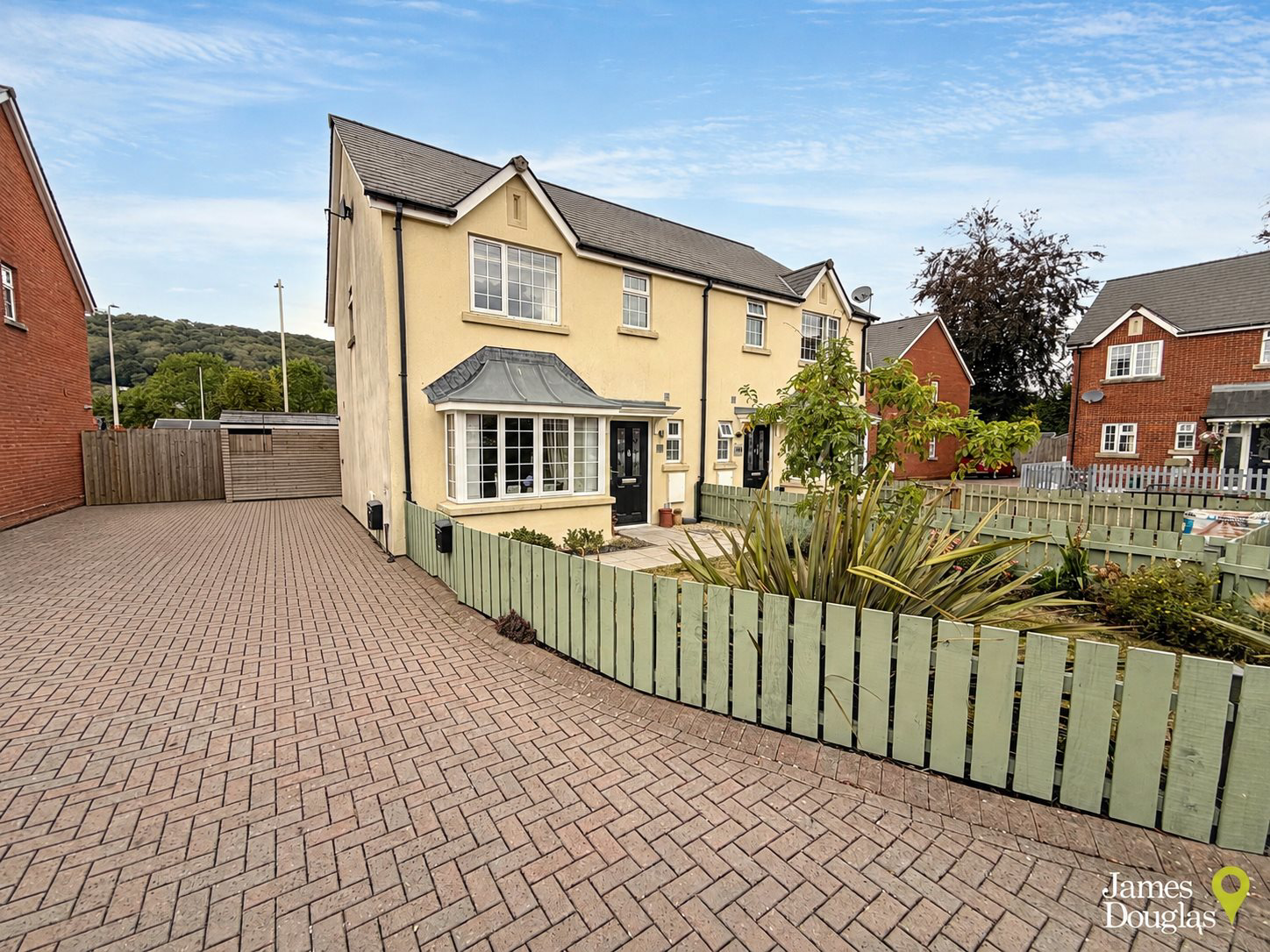 Gerddi Glan Taf, Rhydyfelin, Pontypridd