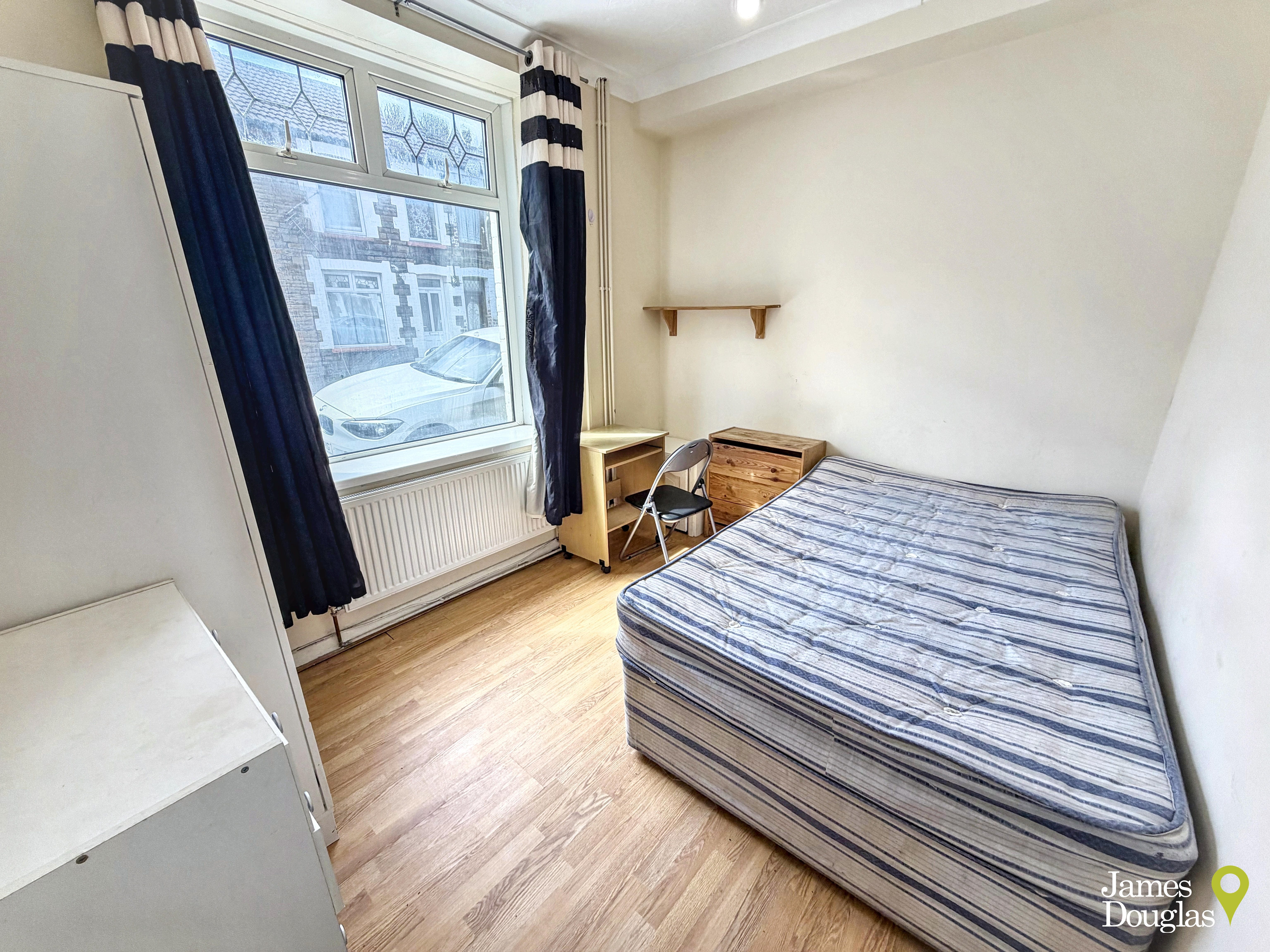 Bed1 (2)