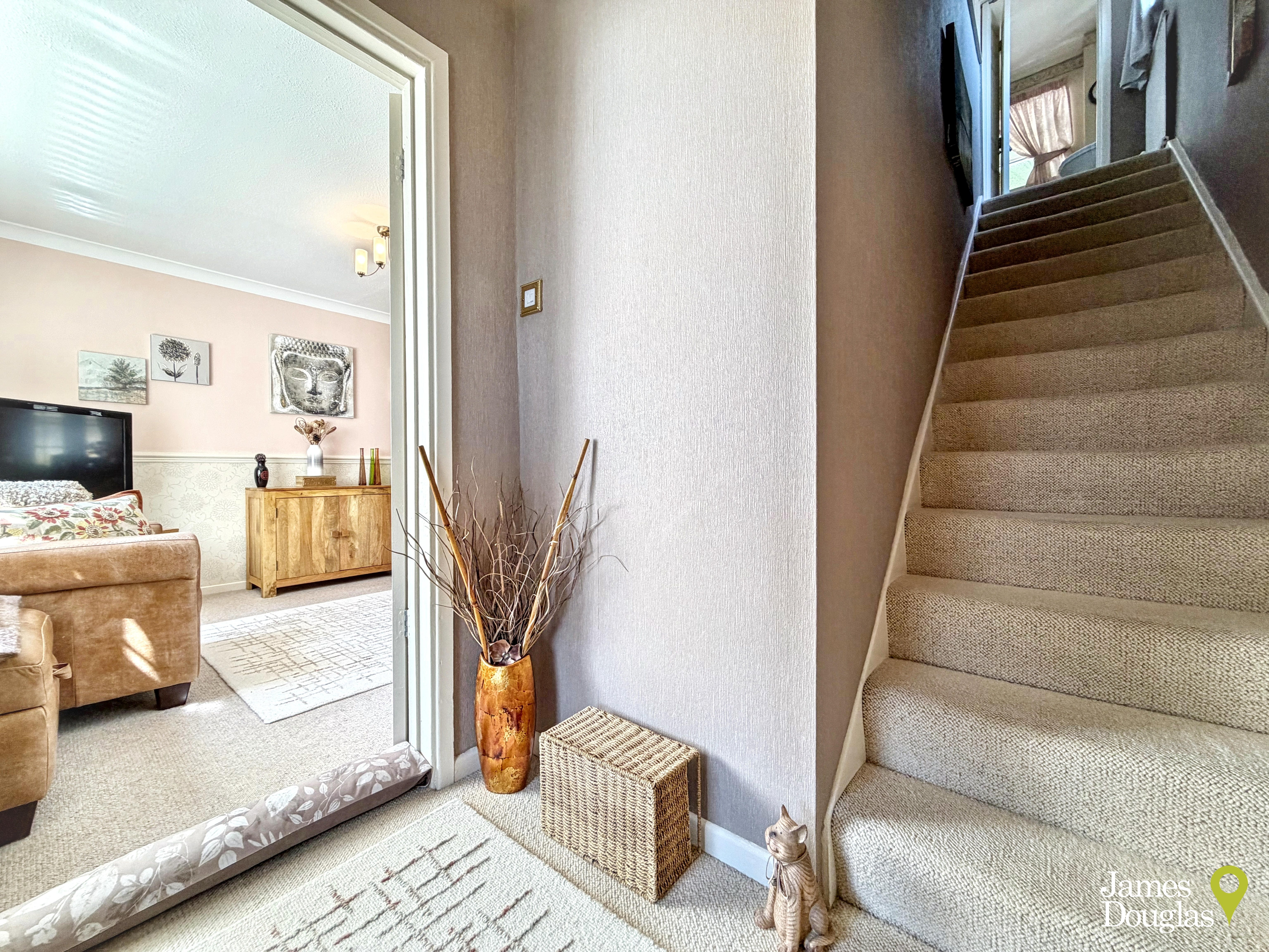 Lanwood Road, Graigwen, Pontypridd, photo 4