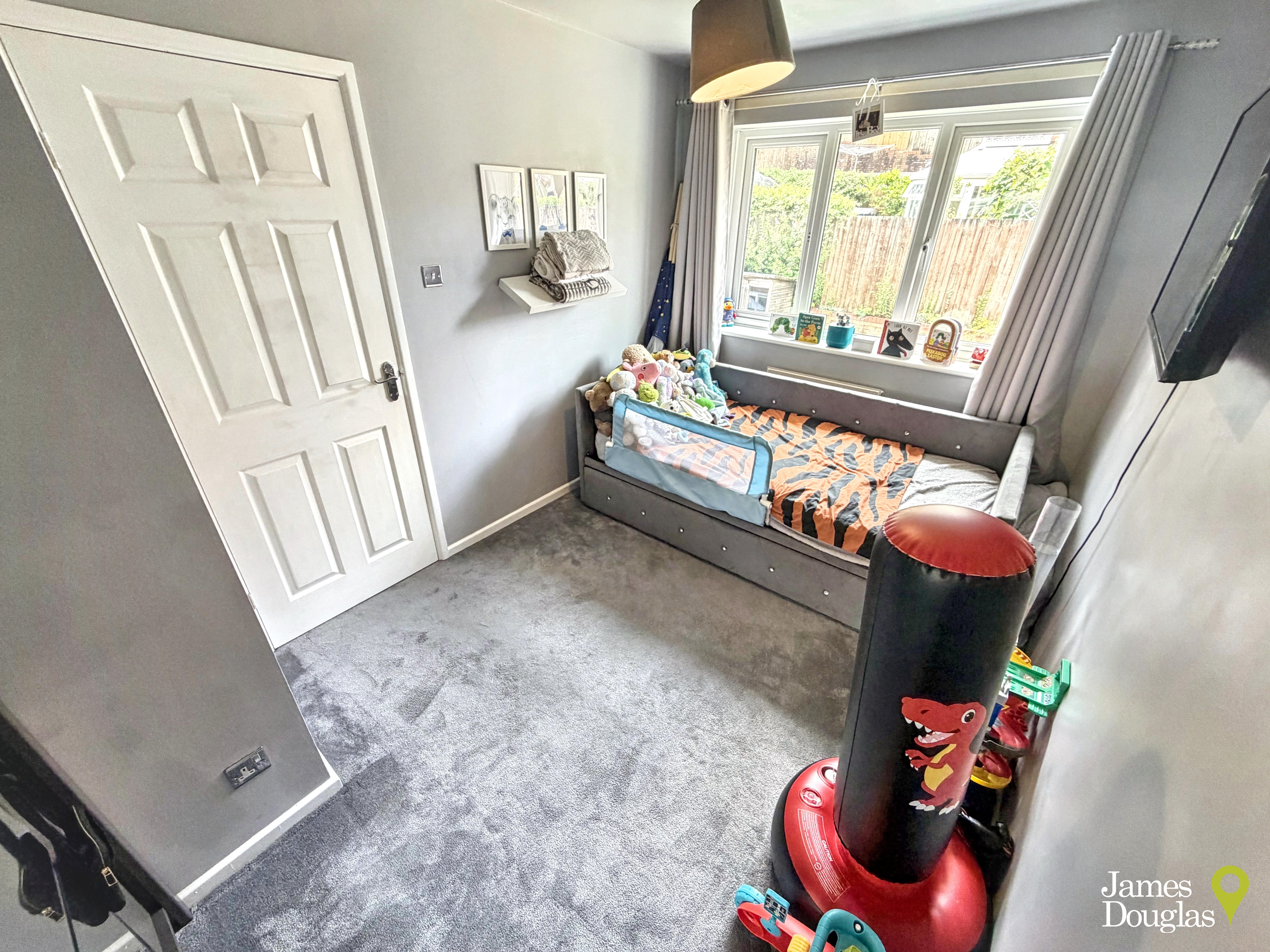 Cefn Close, Glyncoch, Pontypridd, photo 15