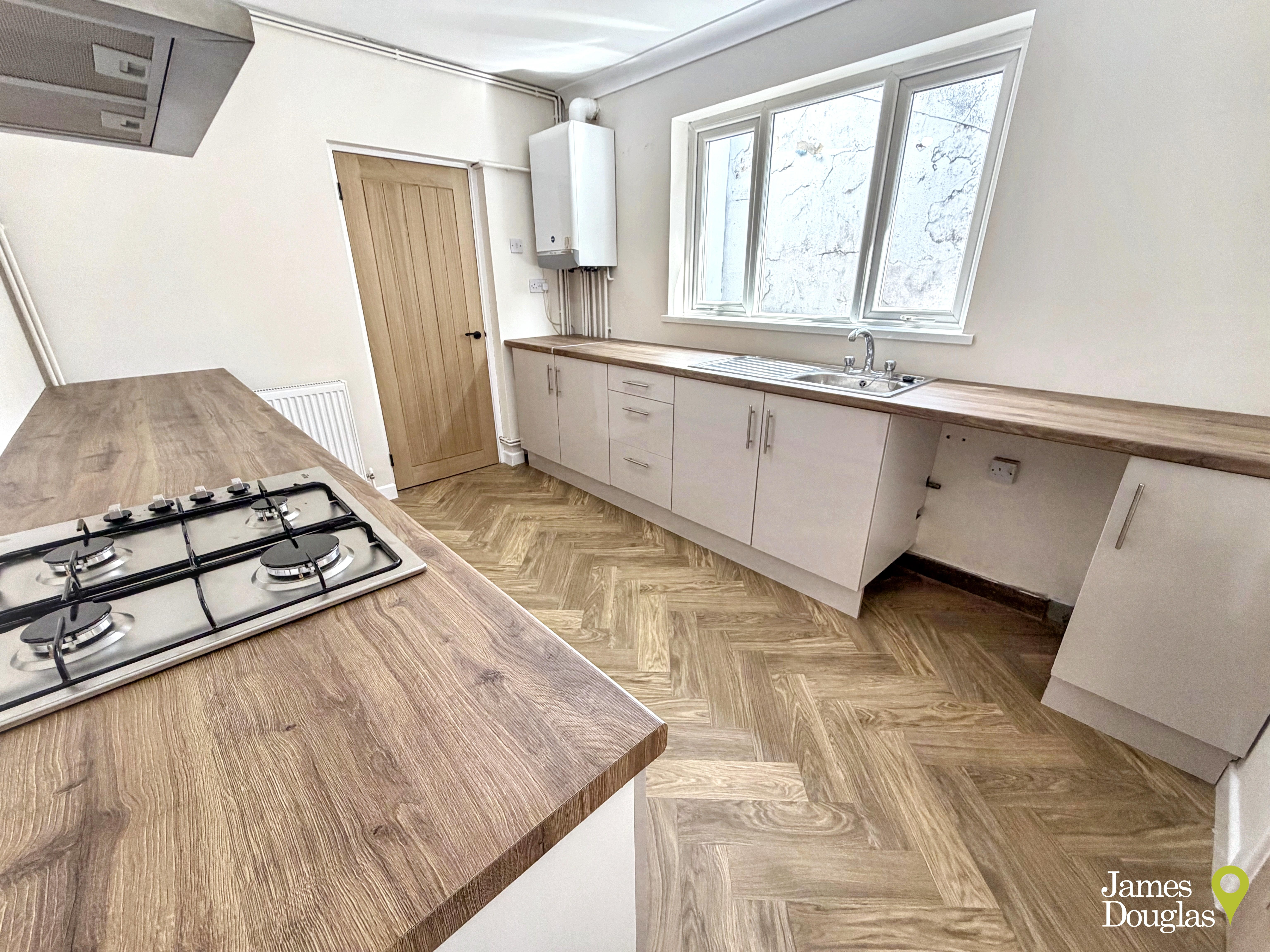 Coedpenmaen Road, Trallwn, Pontypridd, photo 10
