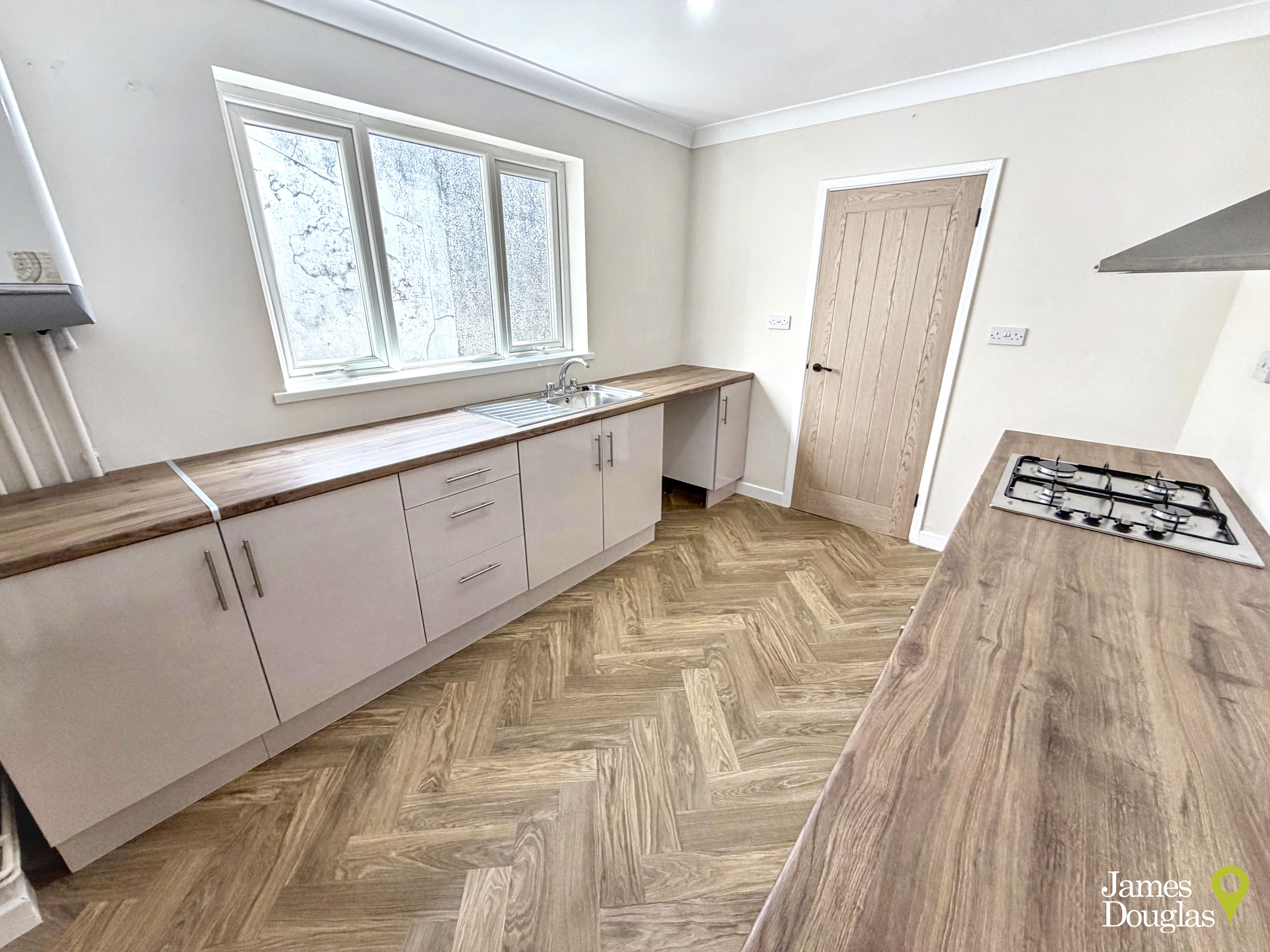 Coedpenmaen Road, Trallwn, Pontypridd, photo 9