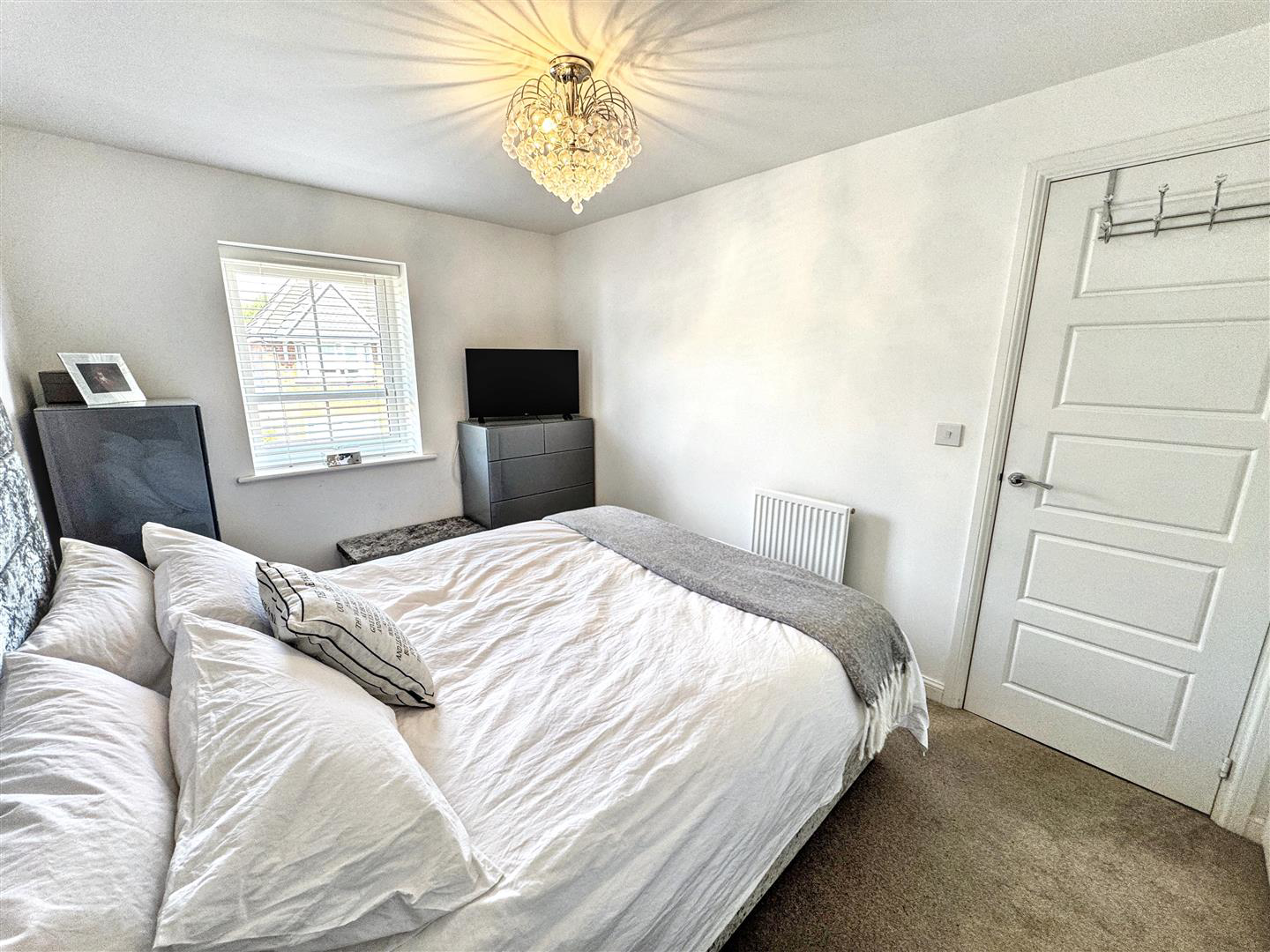 Castle Way, Rogerstone, Newport, photo 14