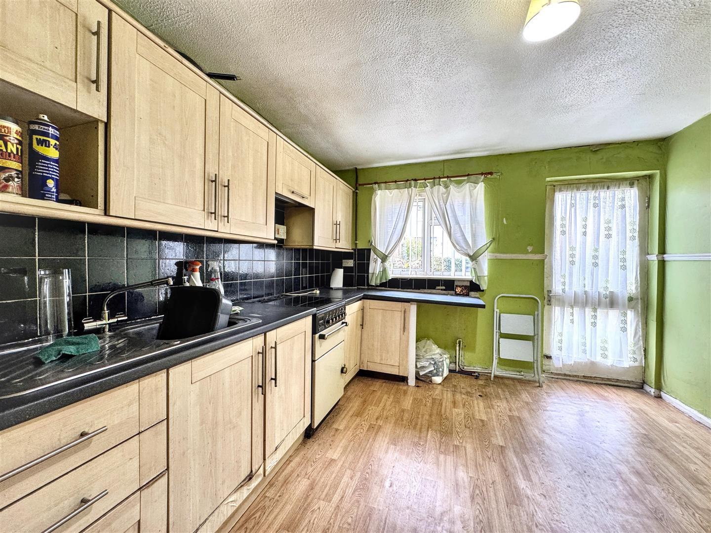 Davis Close, Pontypool NP4 6GP, photo 3