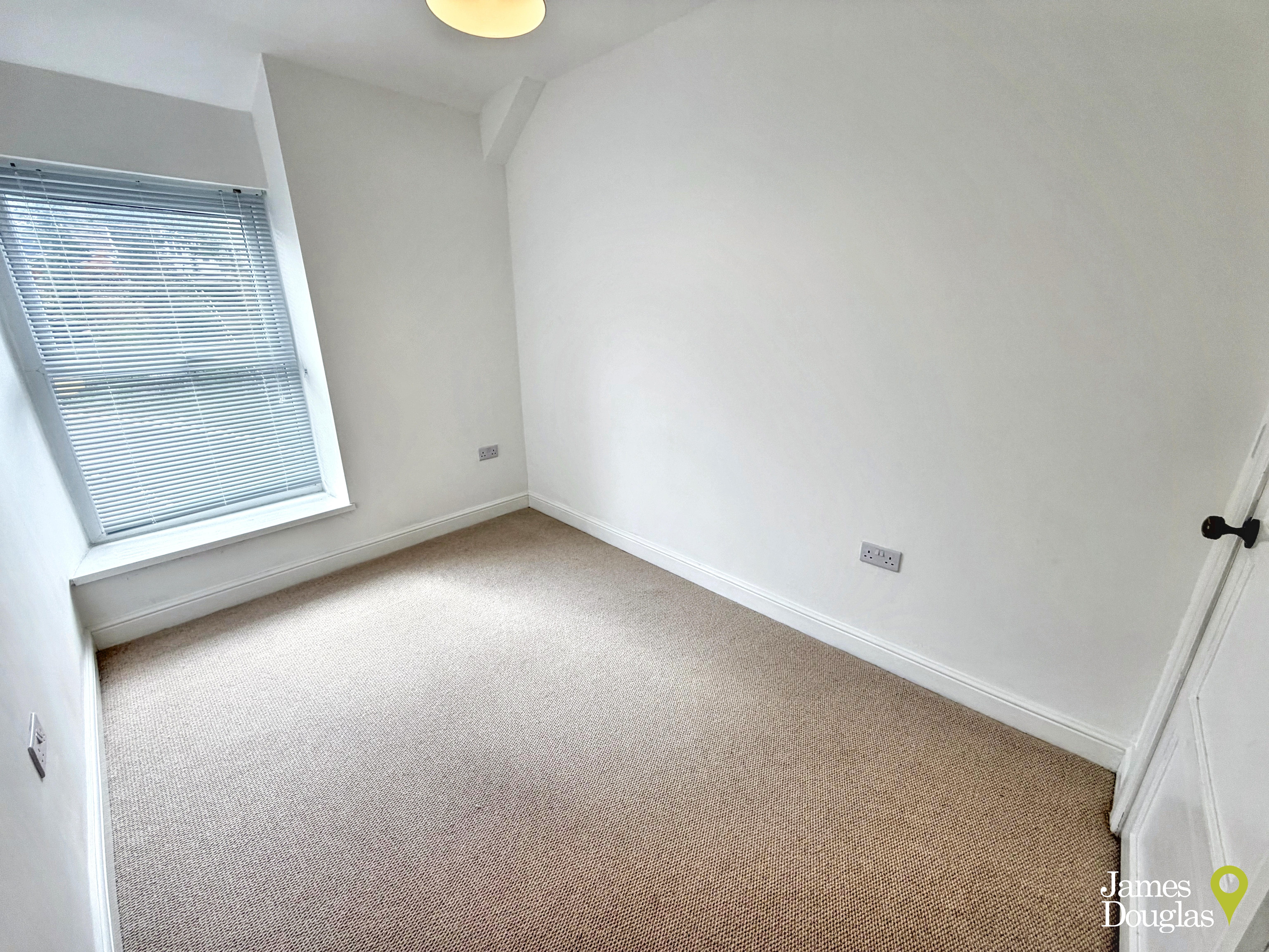 Llantrisant Road, Graig, Pontypridd, photo 17