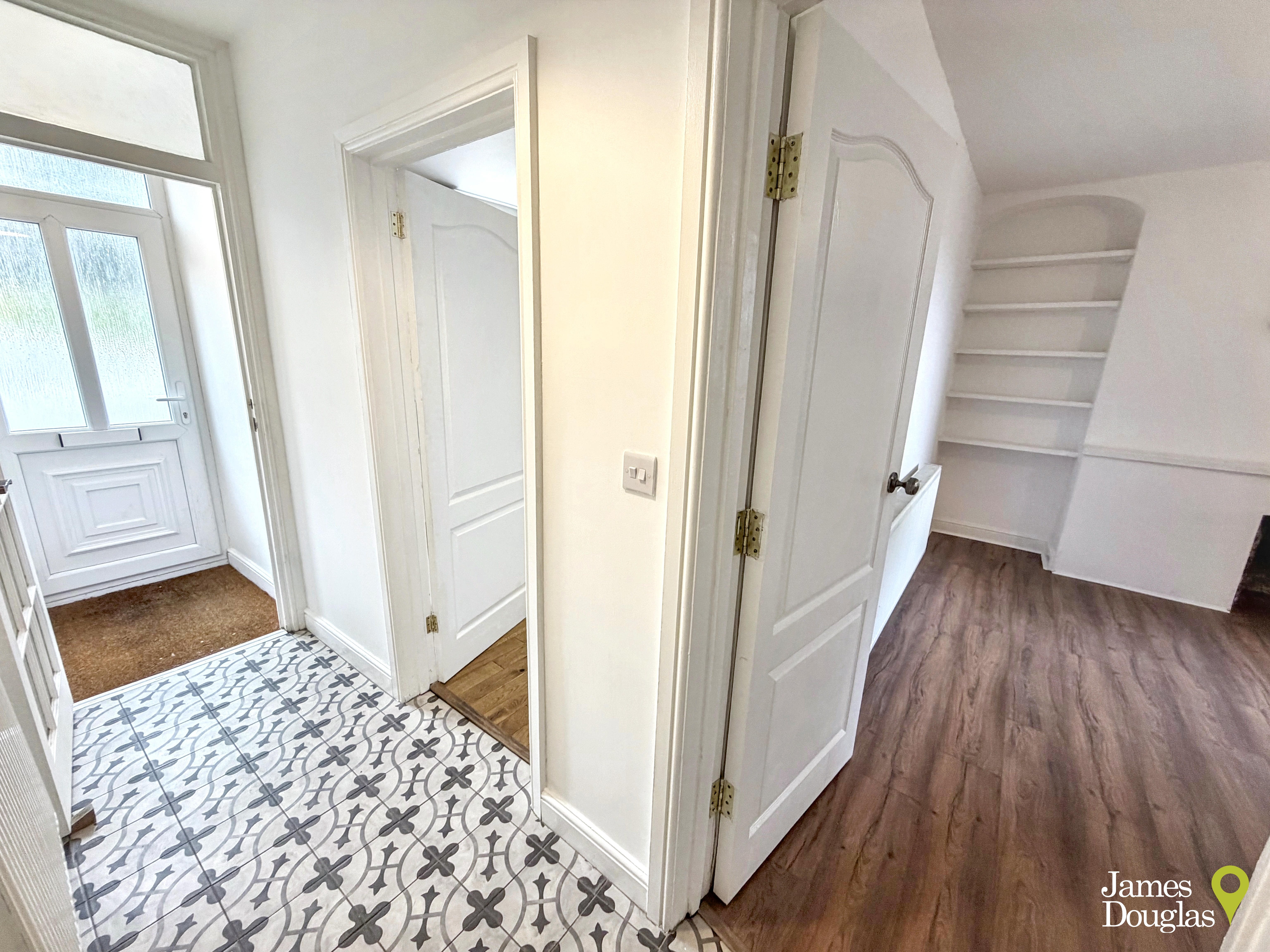 Llantrisant Road, Graig, Pontypridd, photo 4