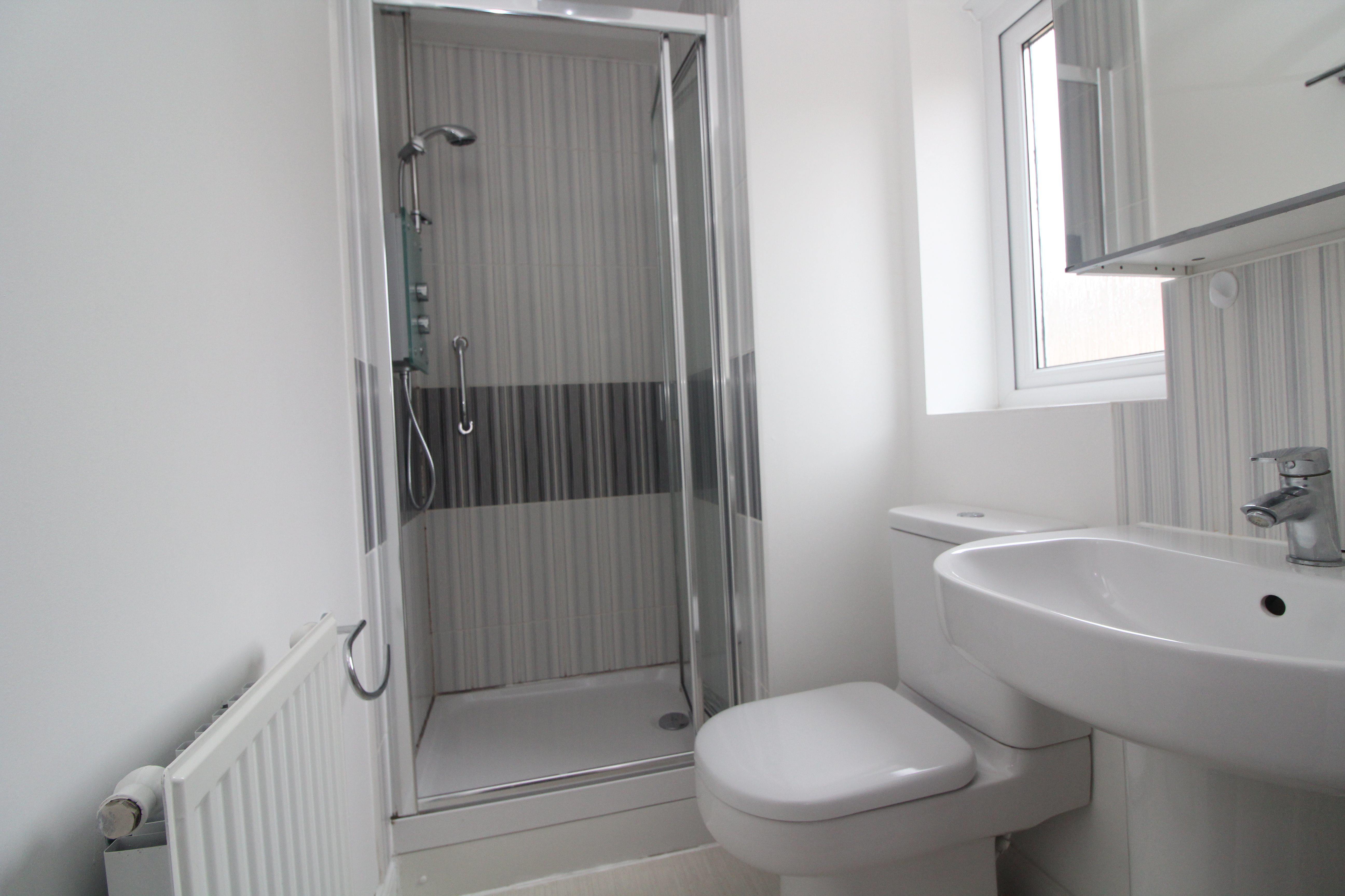 Heol Senni , Bettws , Newport, photo 8