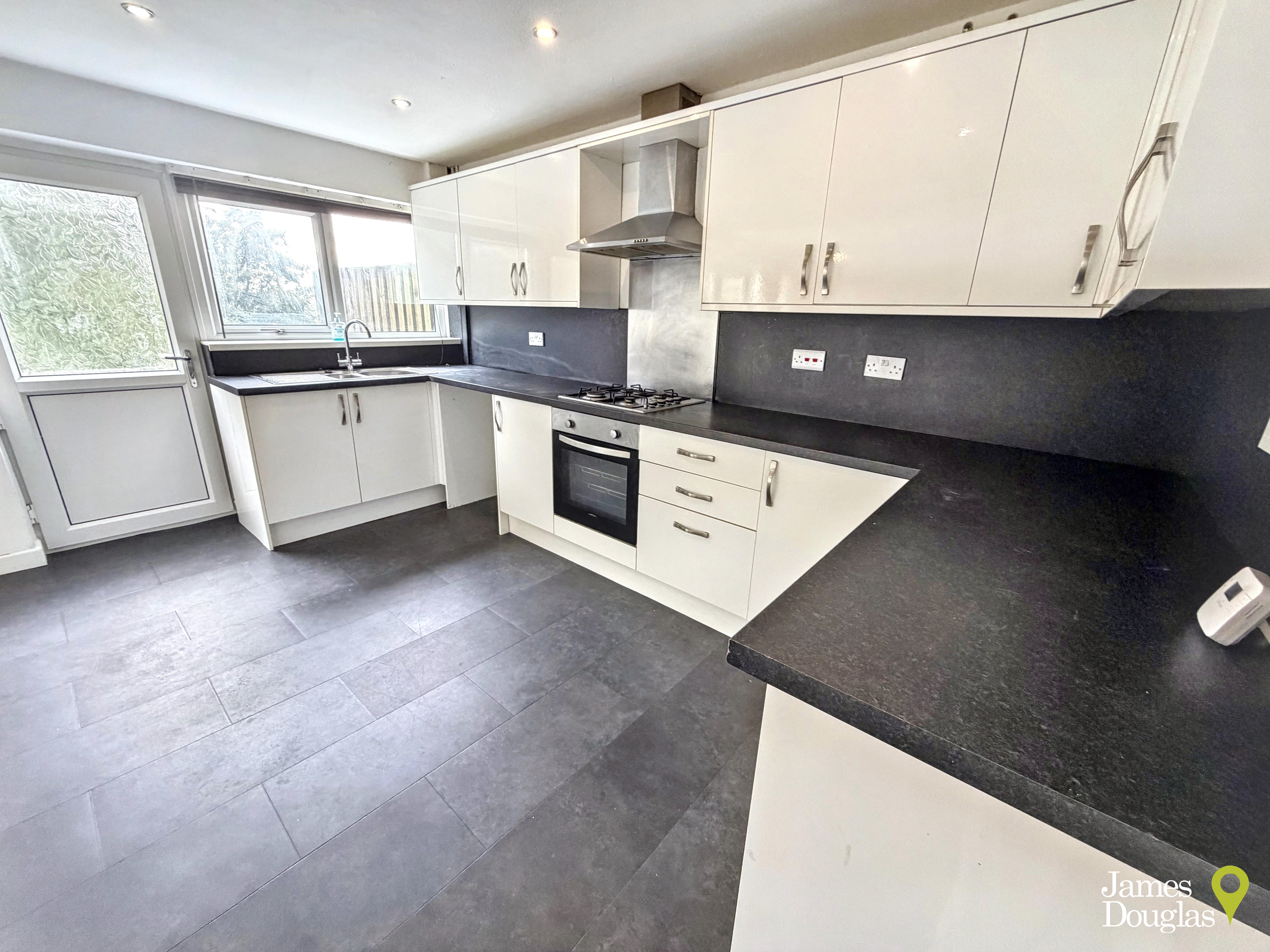 Shakespeare Rise, Rhydyfelin, Pontypridd, photo 11