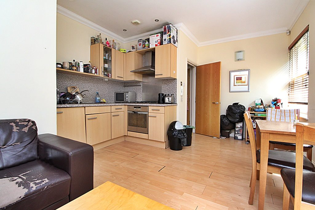 Living Area (3)
