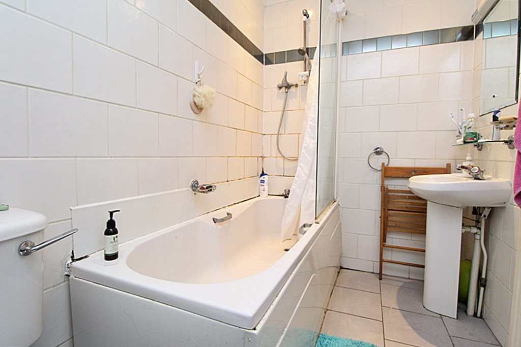 Bathroom (2)