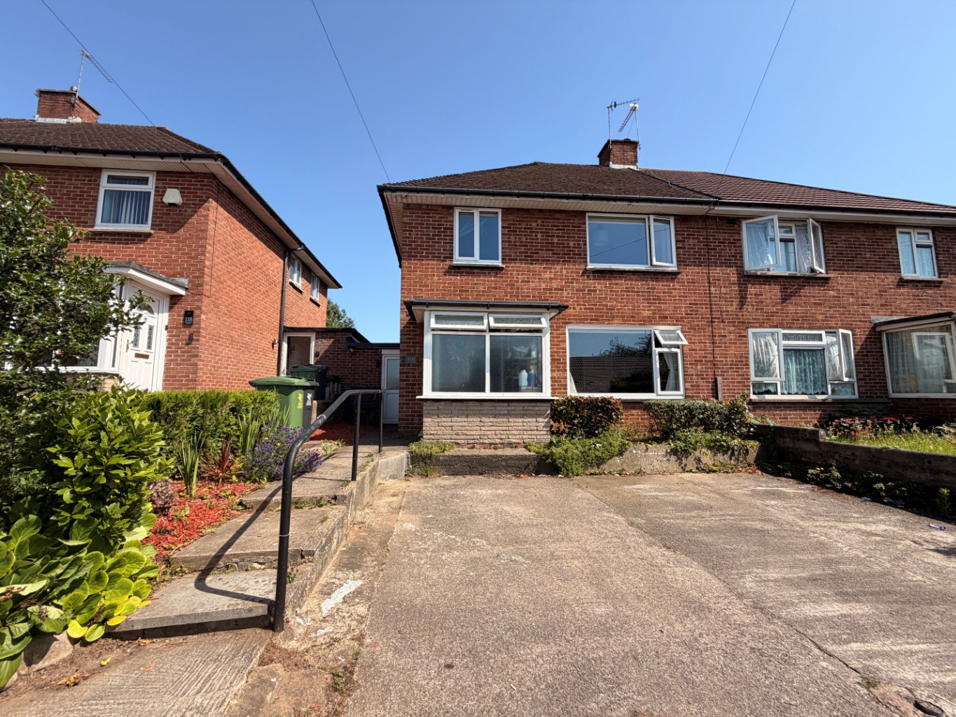 Llanrumney Avenue, Llanrumney, Cardiff, South Glamorgan, CF3 4DZ