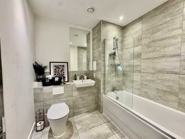 Stirling Drive, Brooklands Court Stirling Drive, LU2, photo 4