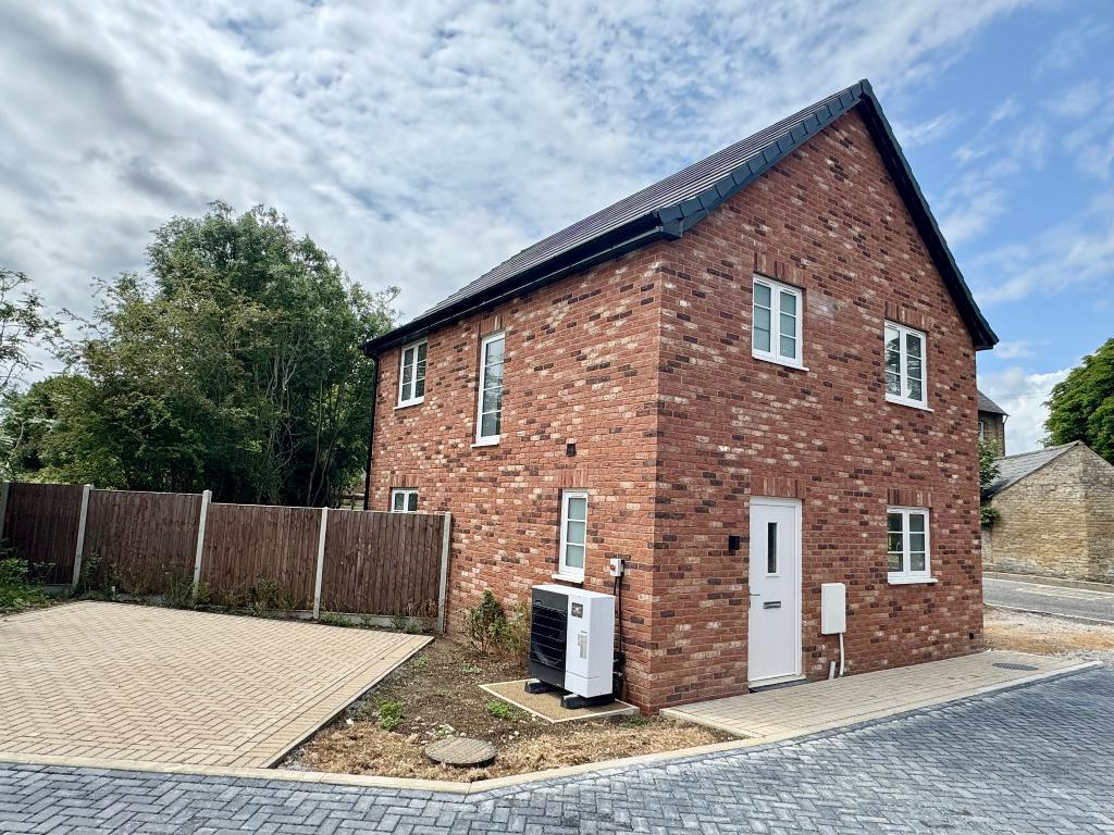 The Causeway, Carlton, MK43