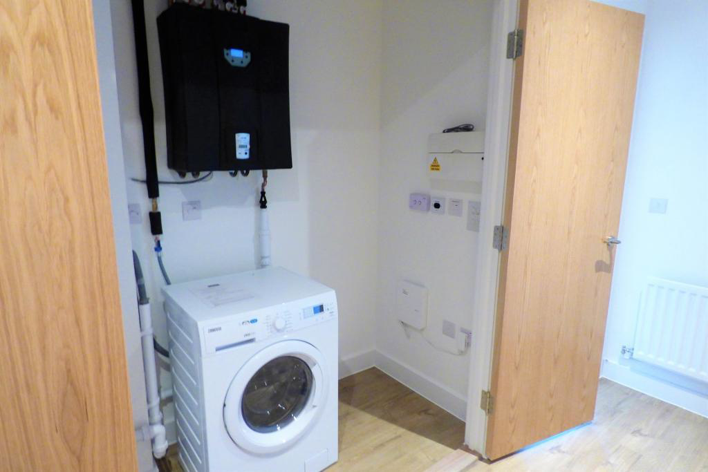 Brooklands Court, Stirling Drive, Luton, LU2 0GE, photo 5