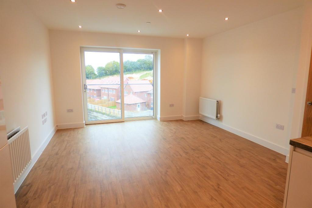 Brooklands Court, Stirling Drive, Luton, LU2 0GE, photo 3