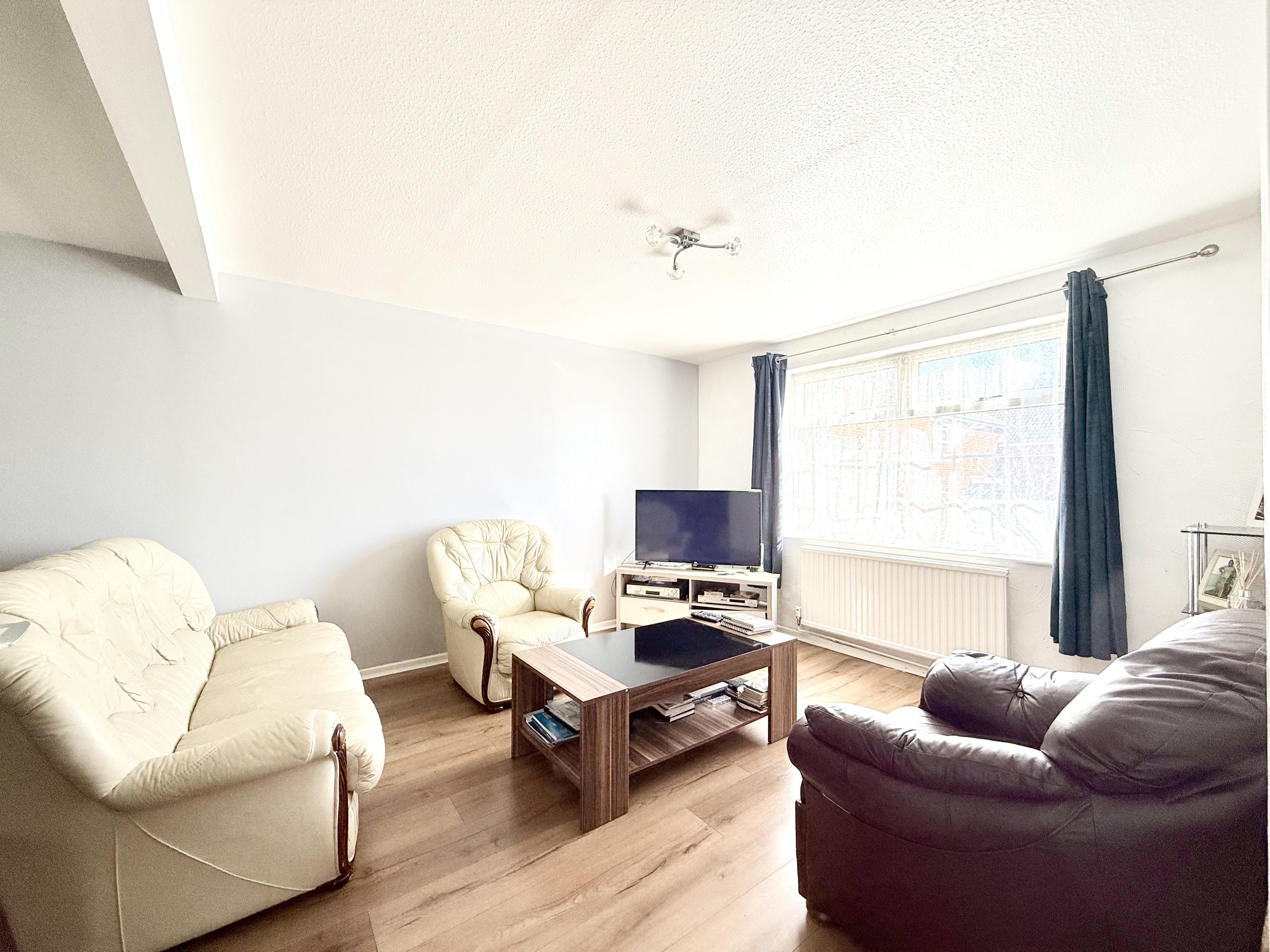 Morris Close, Luton, LU3, photo 13