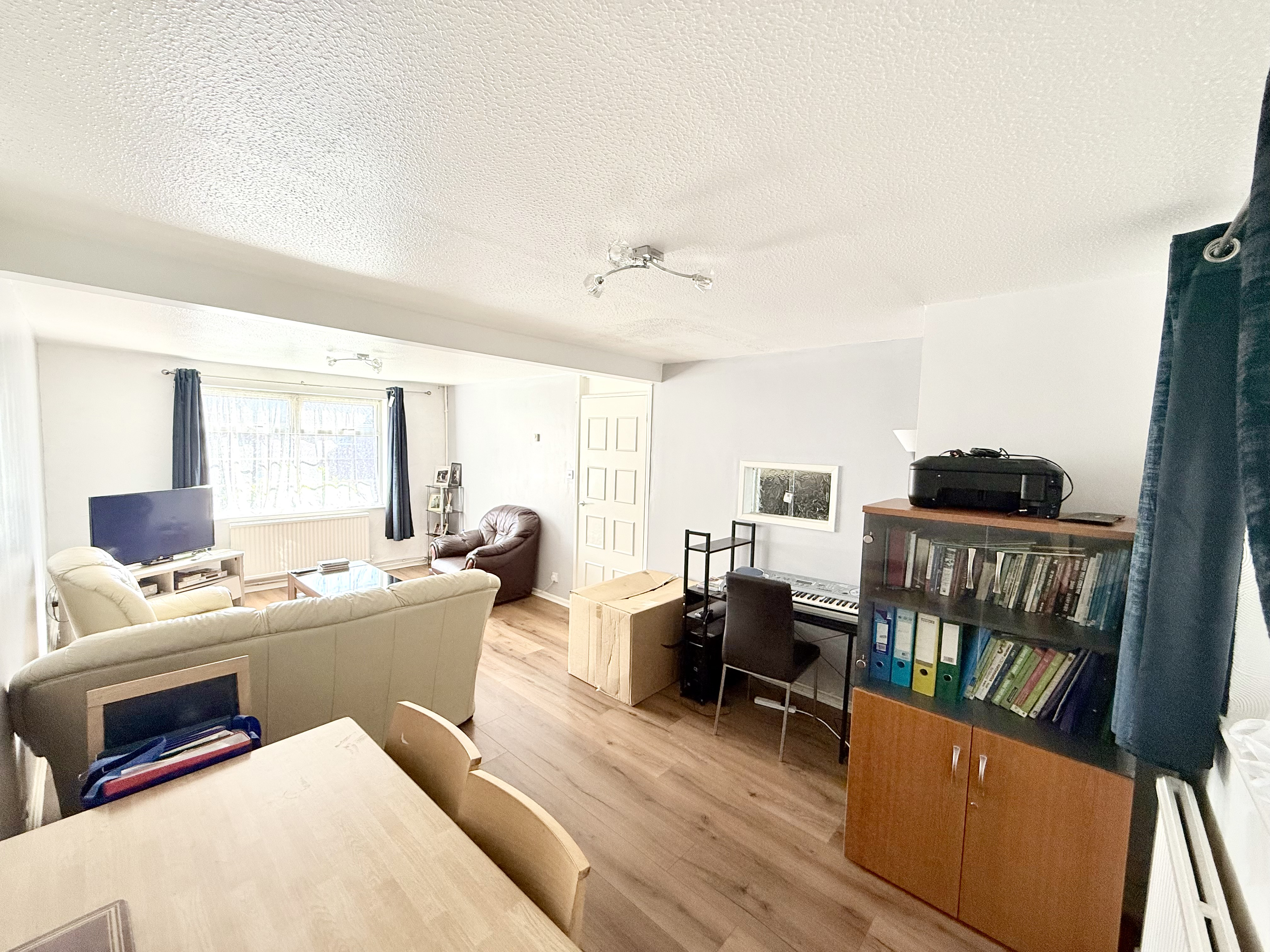 Morris Close, Luton, LU3, photo 12