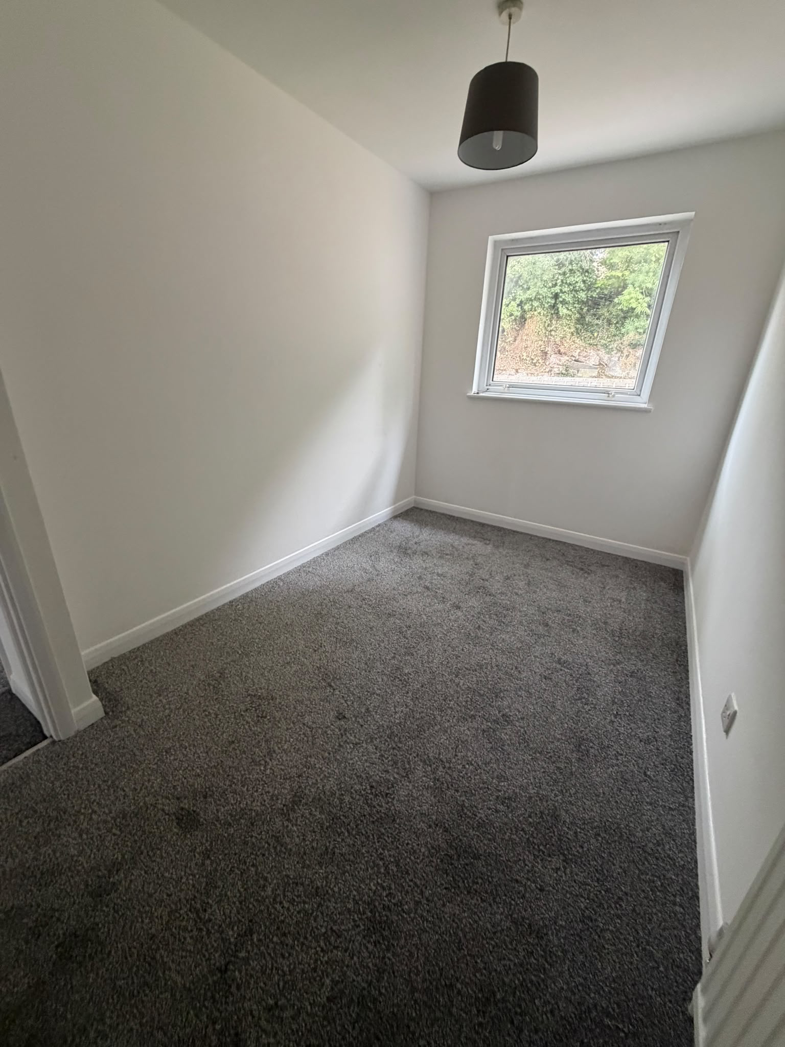 Trowbridge Gardens, Luton, LU2, photo 19