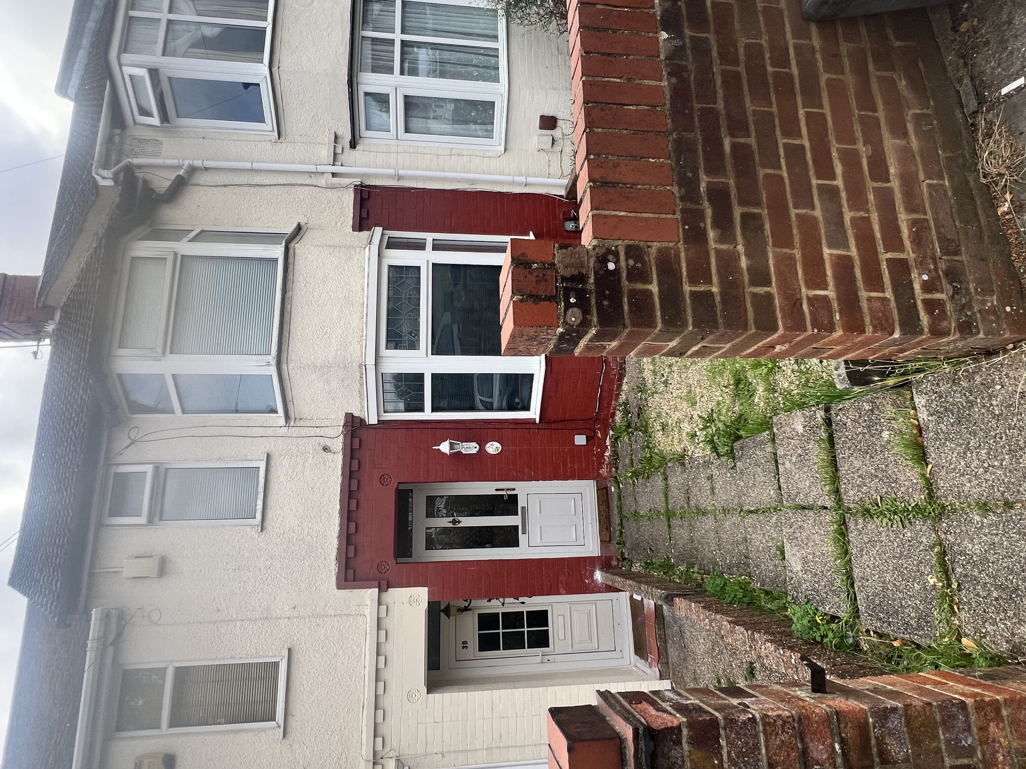 Preston Gardens, Luton, LU2