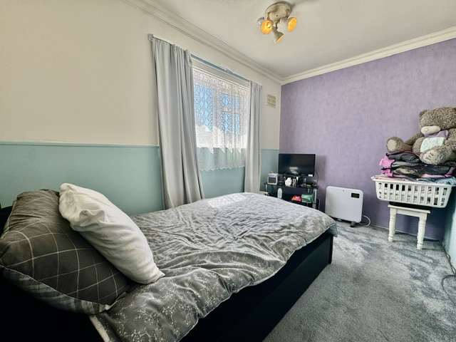 Brays Road, Luton, LU2, photo 18
