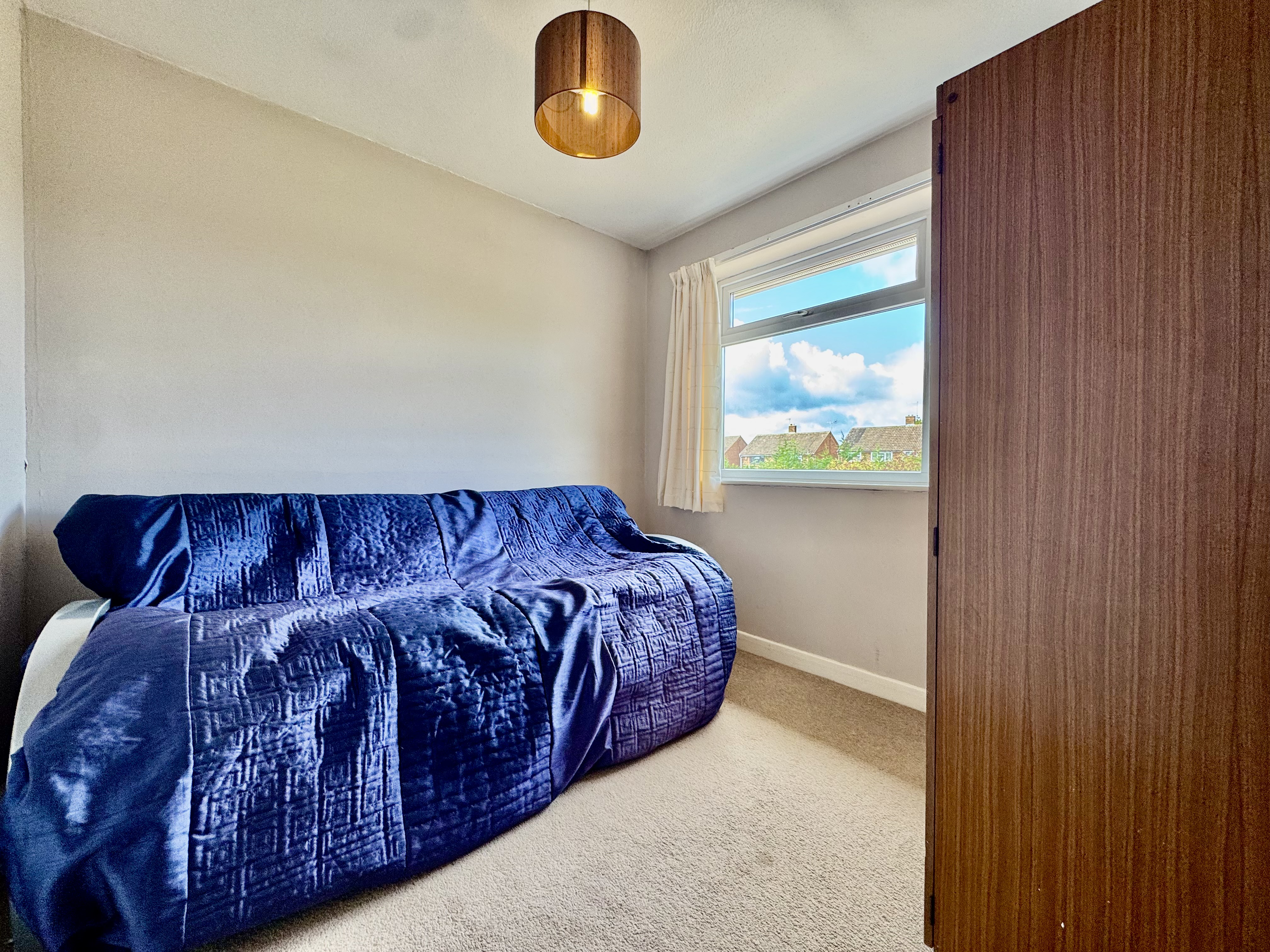Birling Drive, Luton, LU2, photo 17