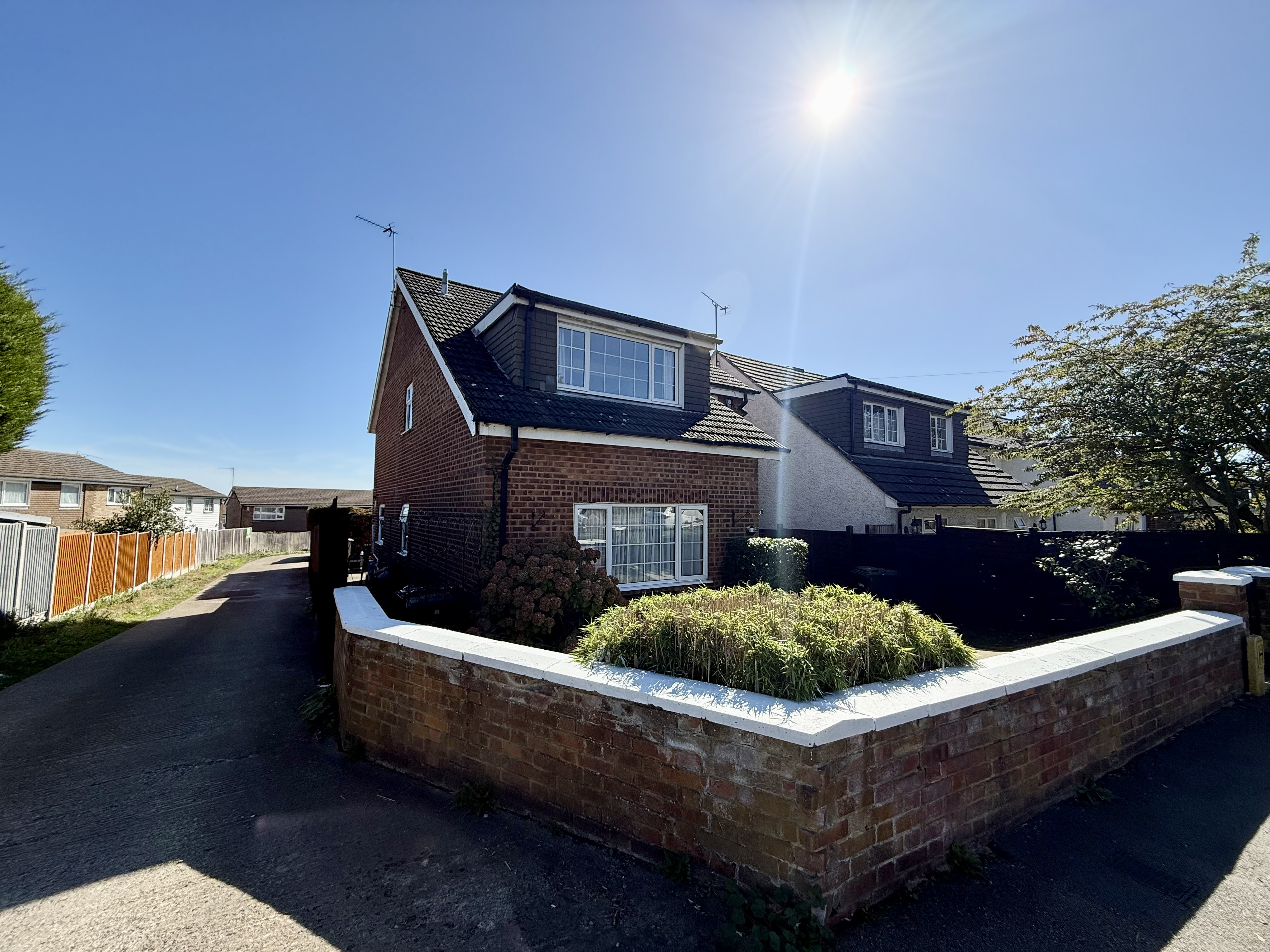 Bramingham Road, Luton, LU3, photo 9