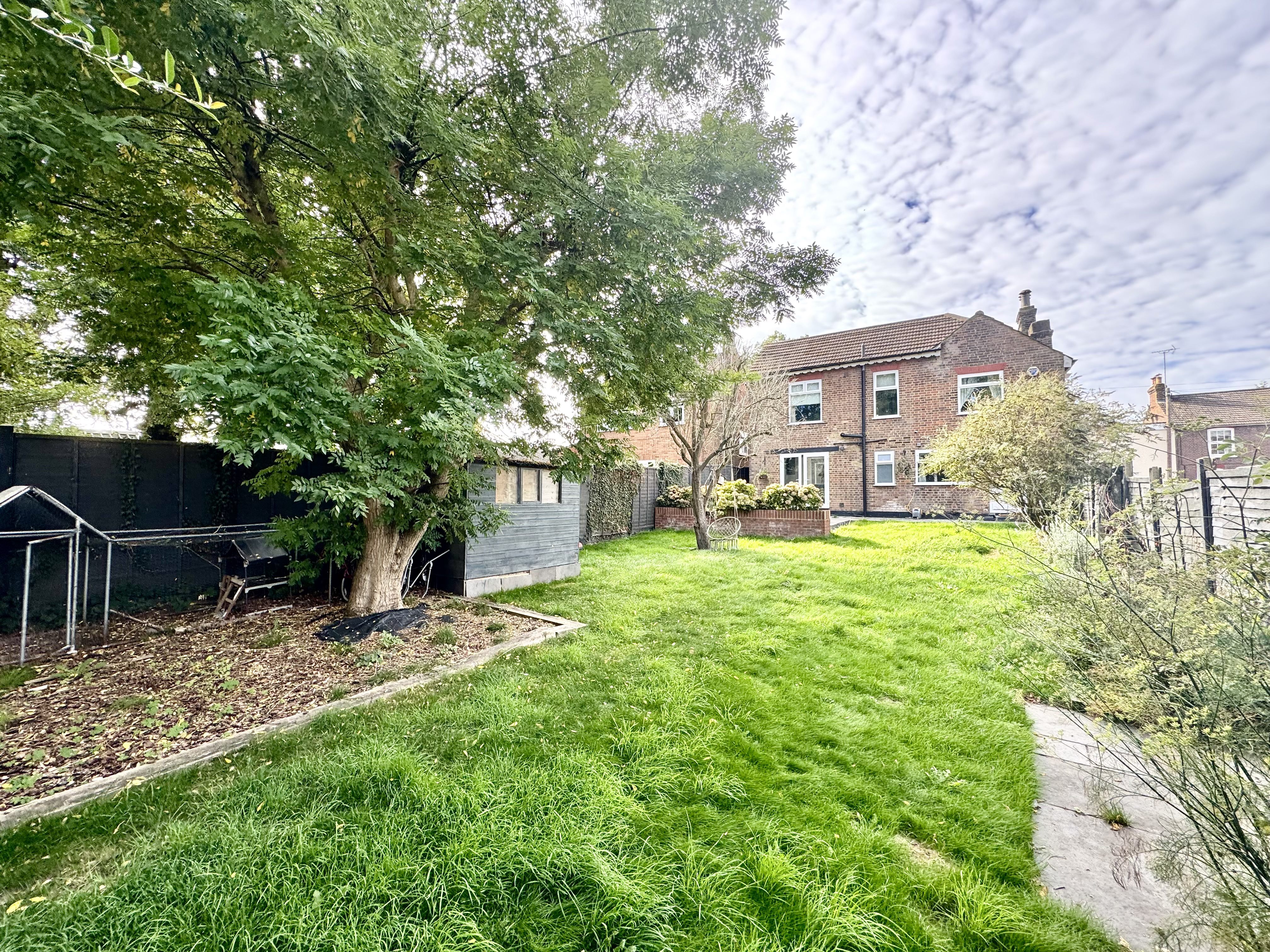 Summer Street, Slip End, LU1, photo 5