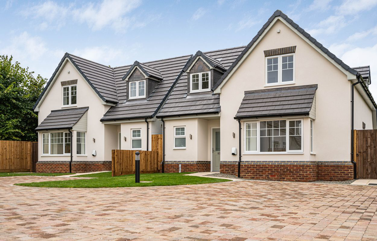 Blossom Close, Luton, LU3