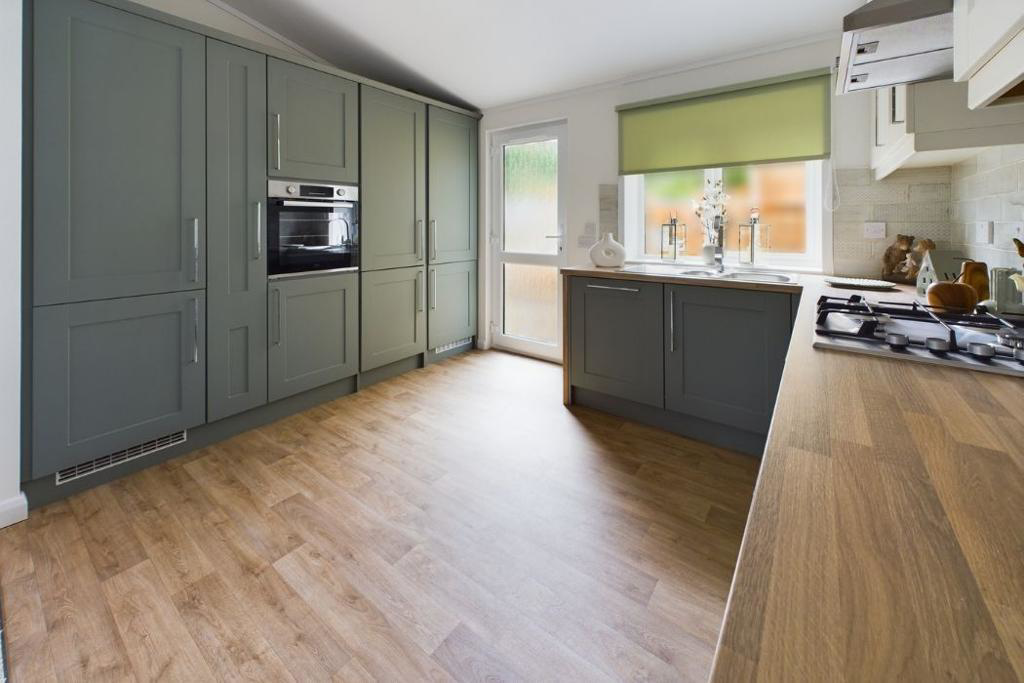 The Grove, Woodside, LU1, photo 18