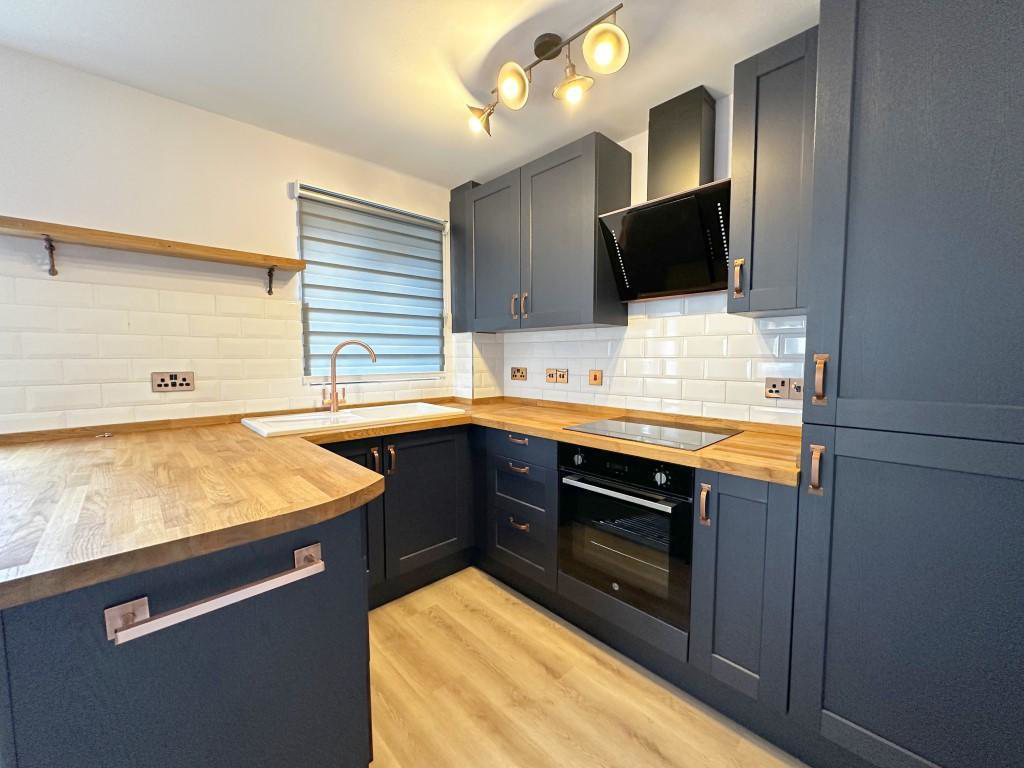 Furze Close, Luton, LU2, photo 3
