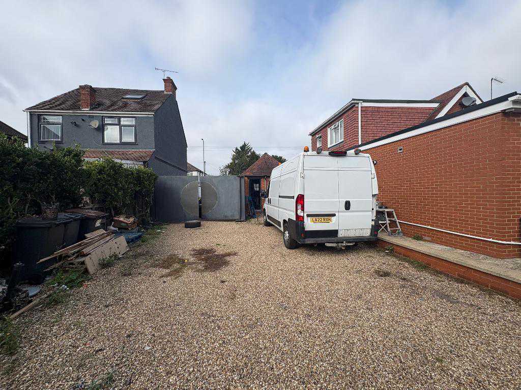 Waller Avenue, Luton, LU4, photo 20
