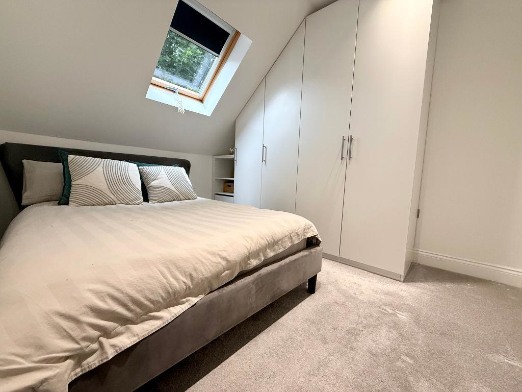 Chester Mews, Luton, LU4