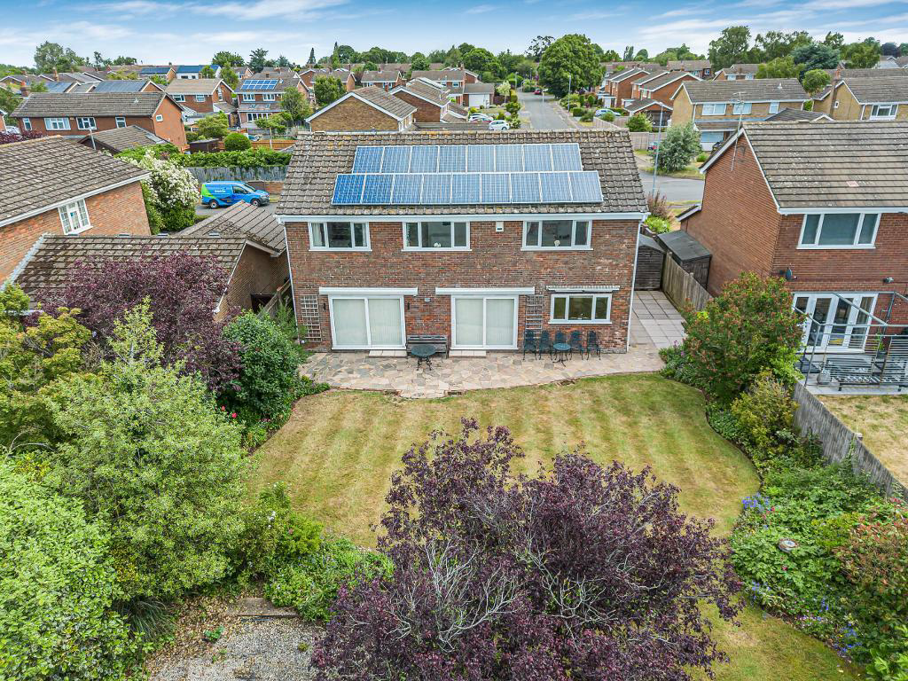 Alma Farm Road, Toddington, LU5
