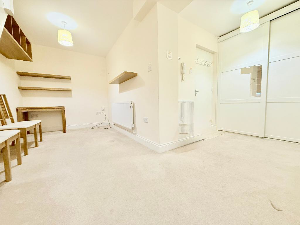 Waller Avenue, Luton, LU4, photo 12