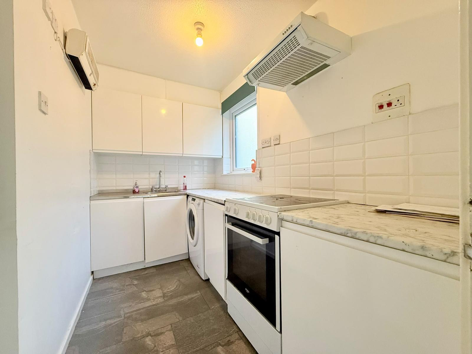 Glenfield Road, Luton, LU3, photo 3