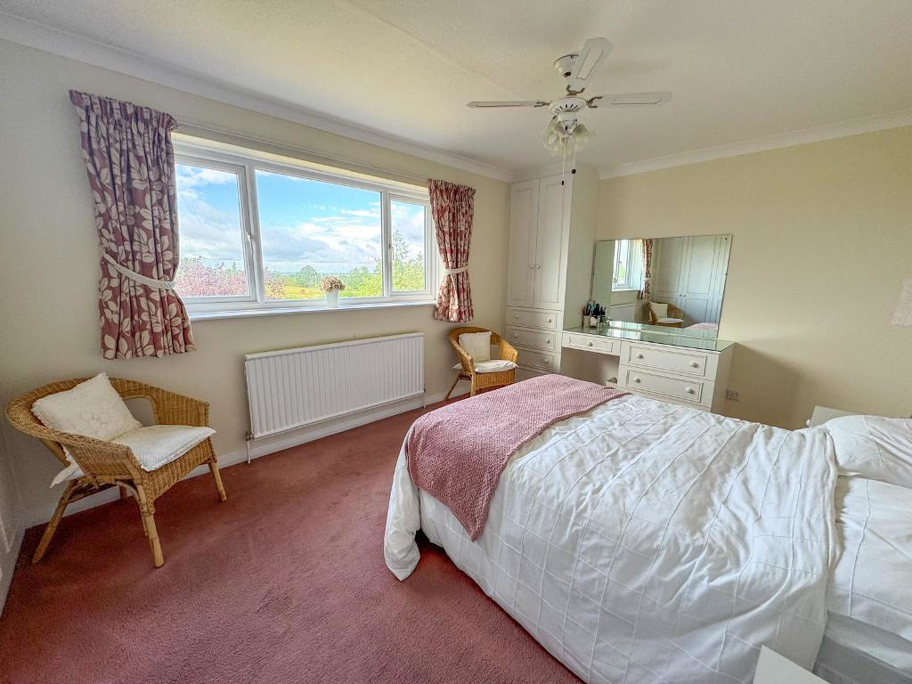 Alma Farm Road, Toddington, LU5, photo 14