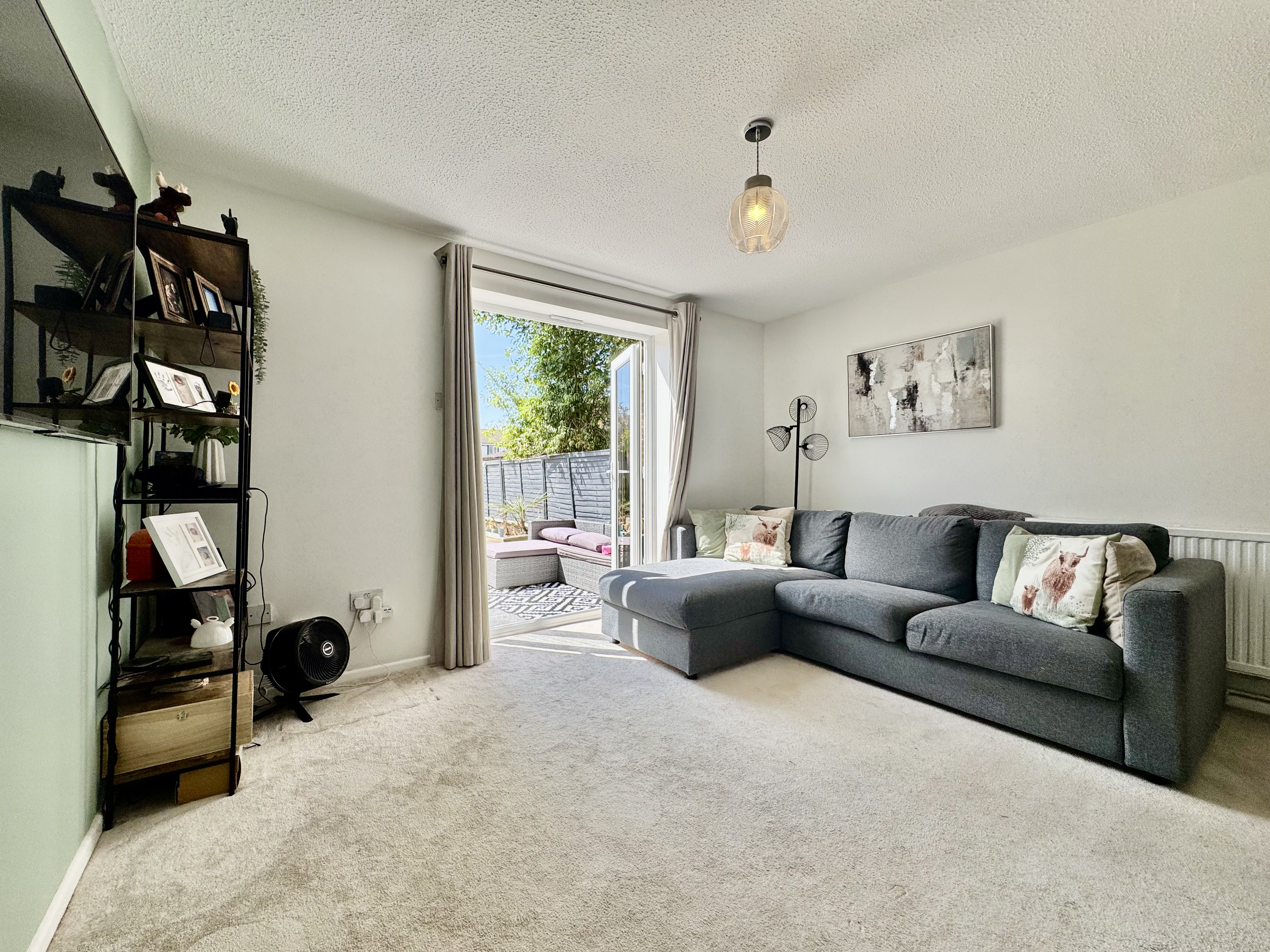 Corbridge Drive, Luton, LU2, photo 2