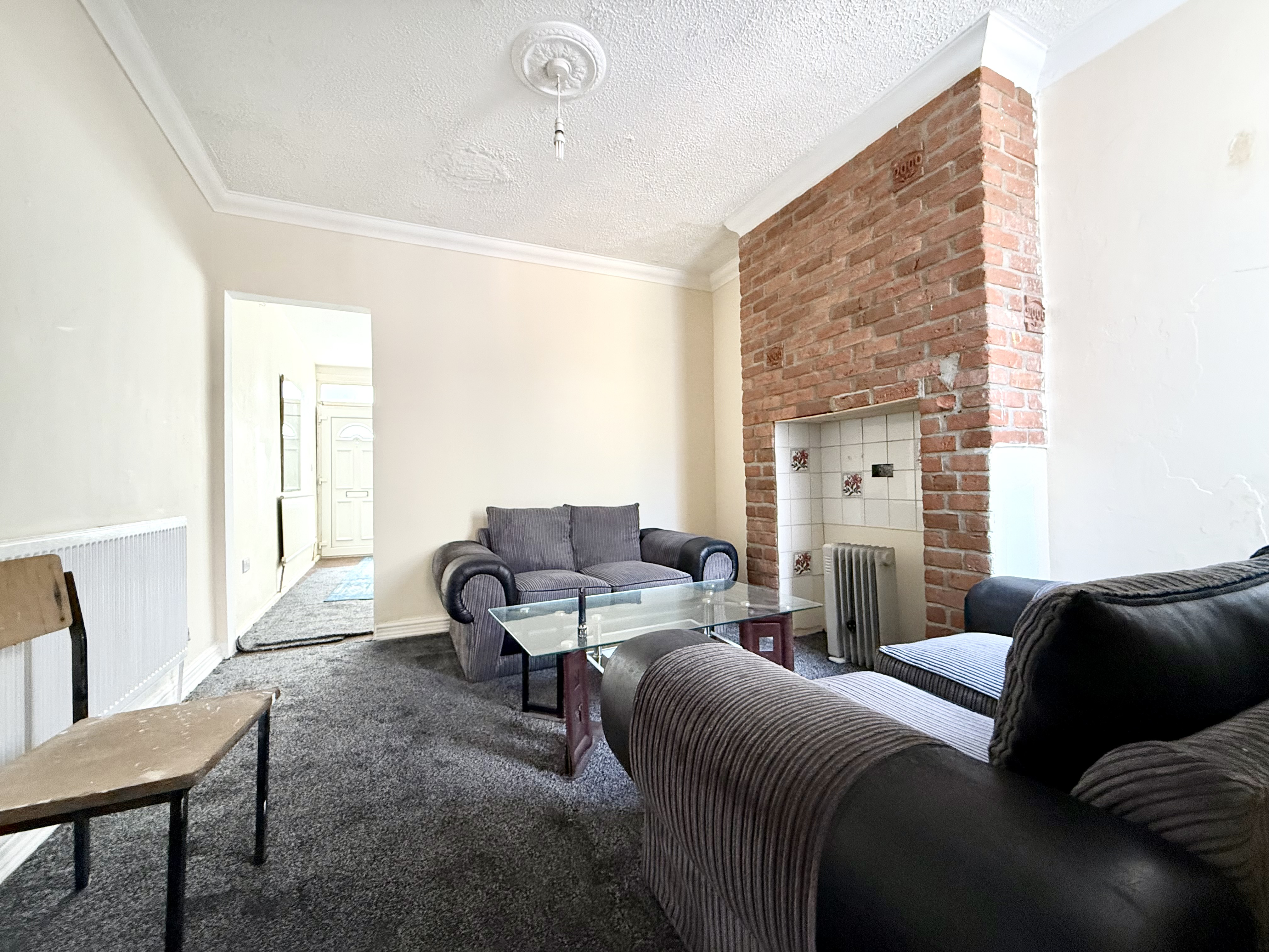 Old Bedford Road, Luton, LU2, photo 2