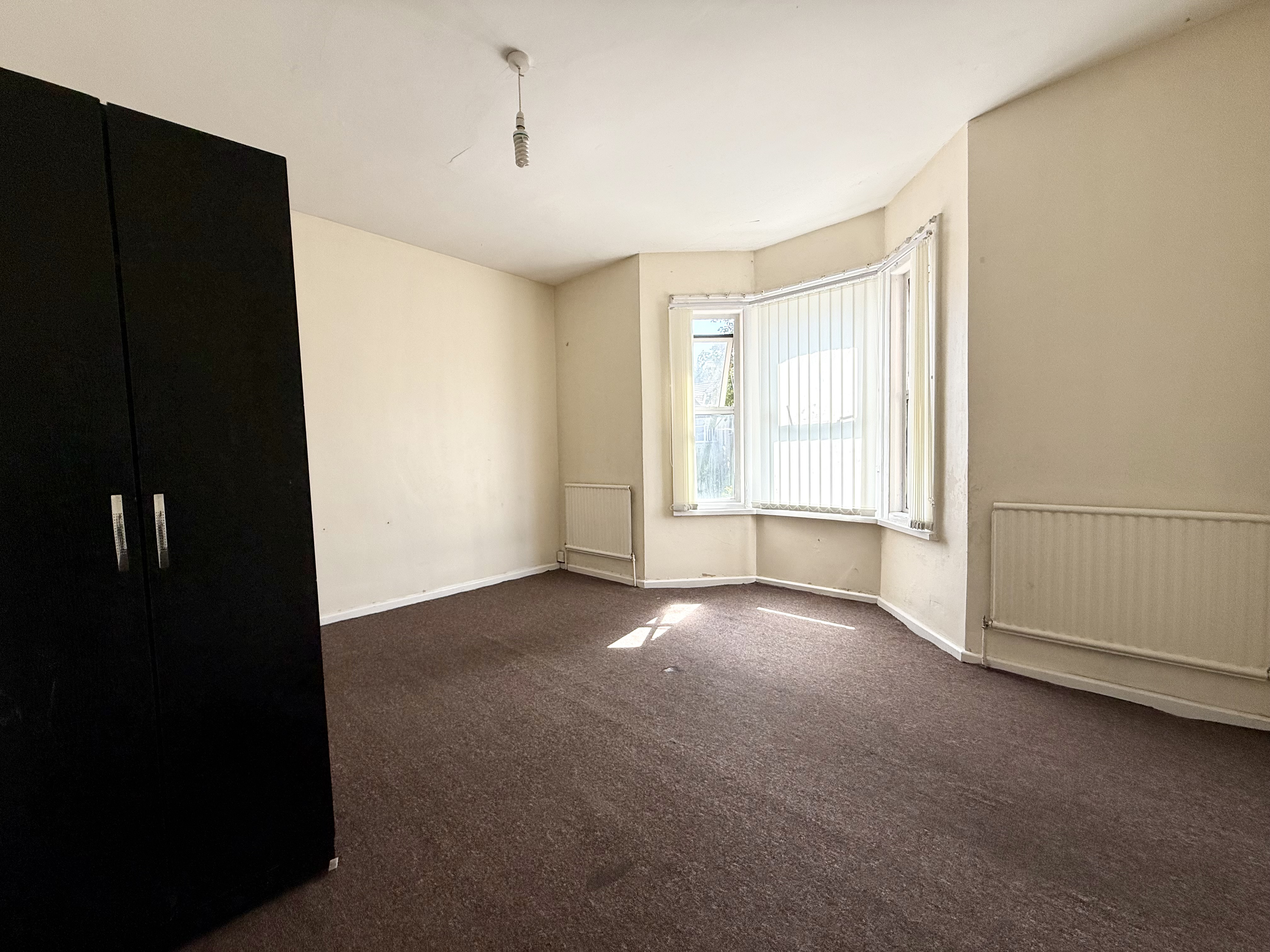 Old Bedford Road, Luton, LU2, photo 5